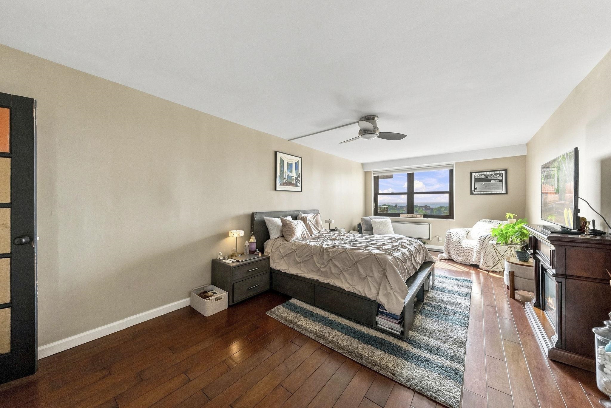 7855 BLVD EAST #20F