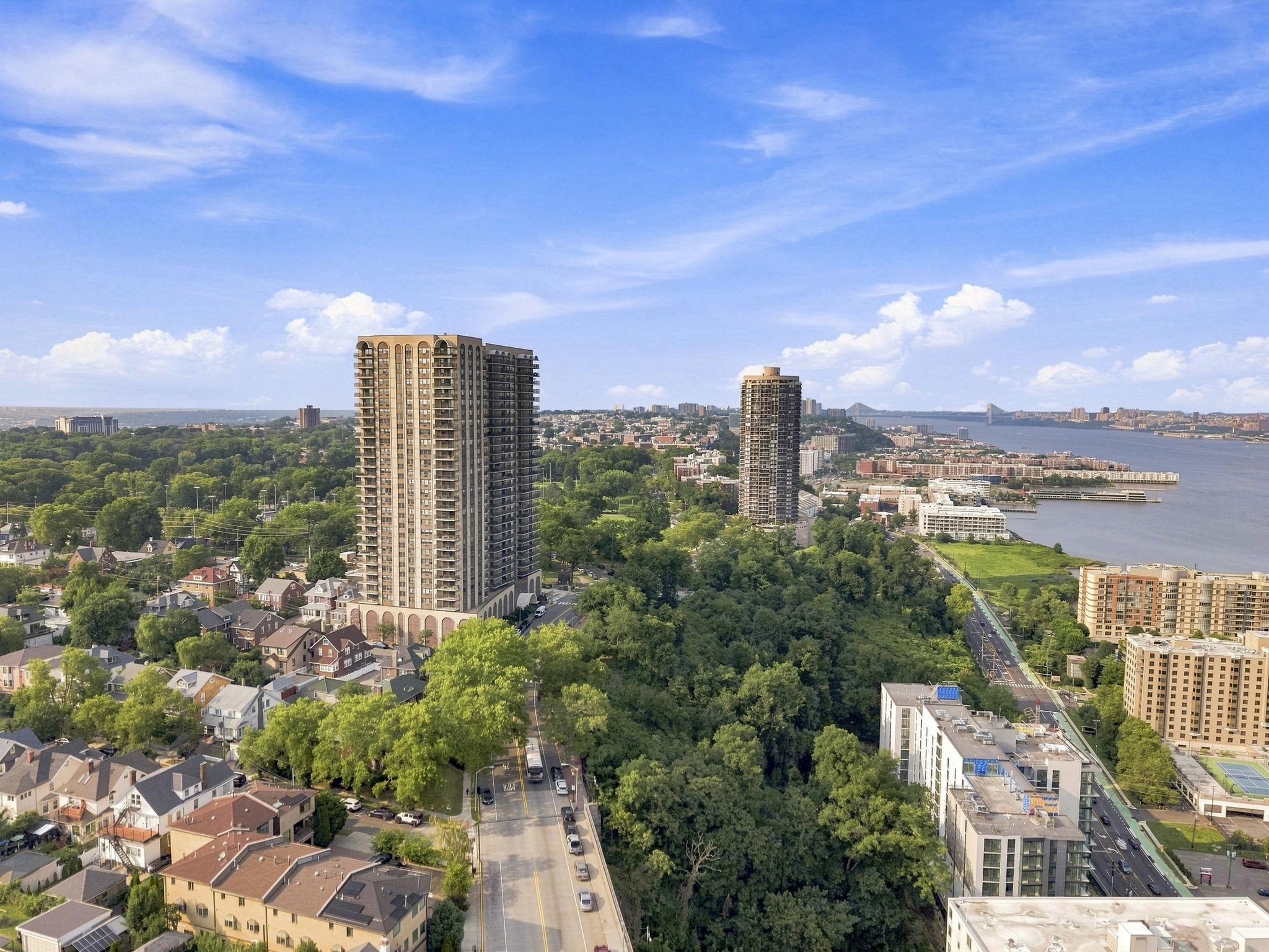7855 BLVD EAST #20F