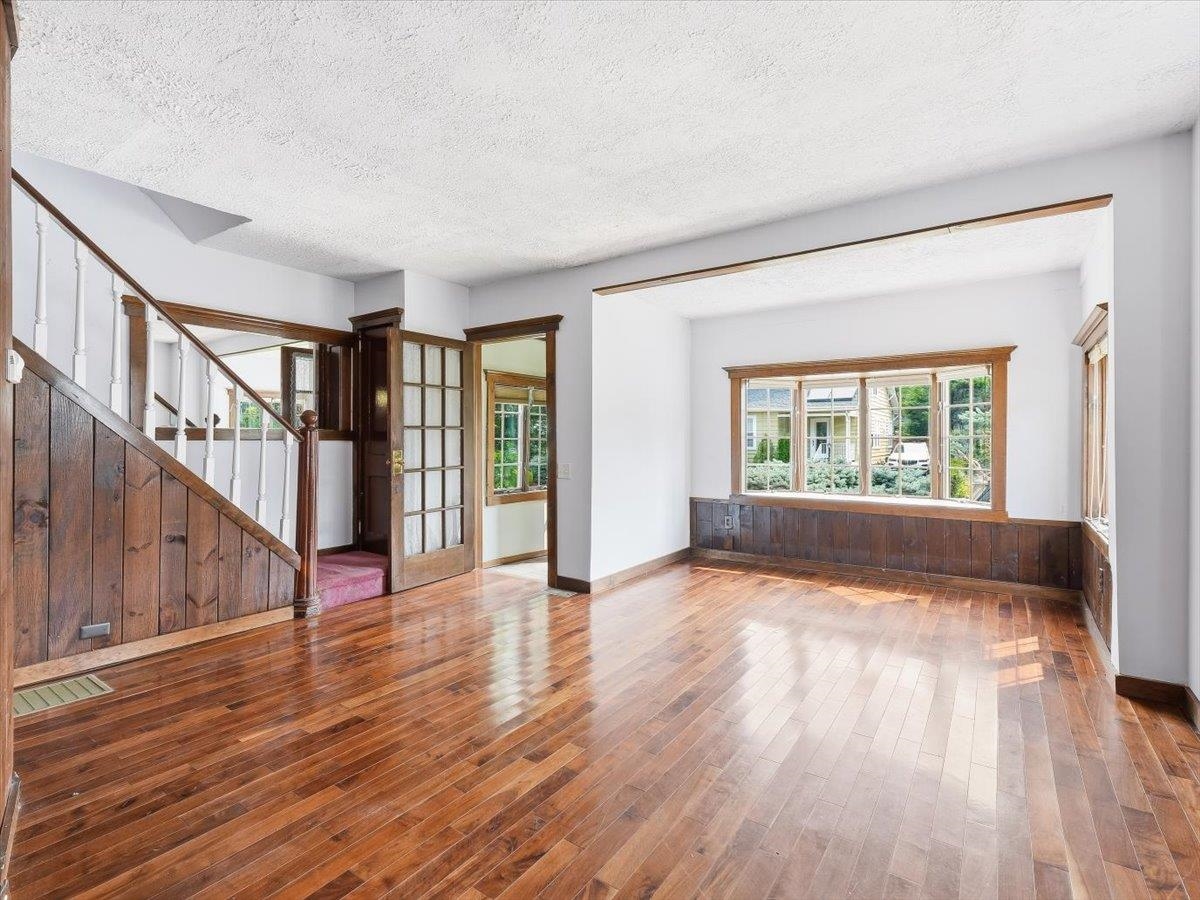 63 WASHINGTON AVE - Photo 2