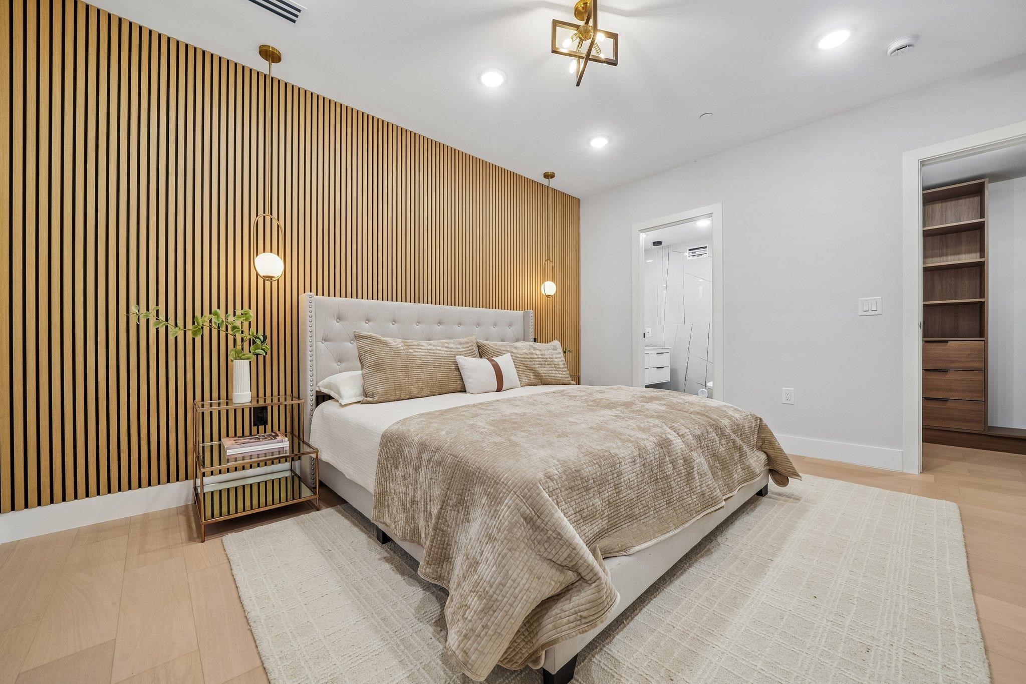 33 BLEECKER ST #1