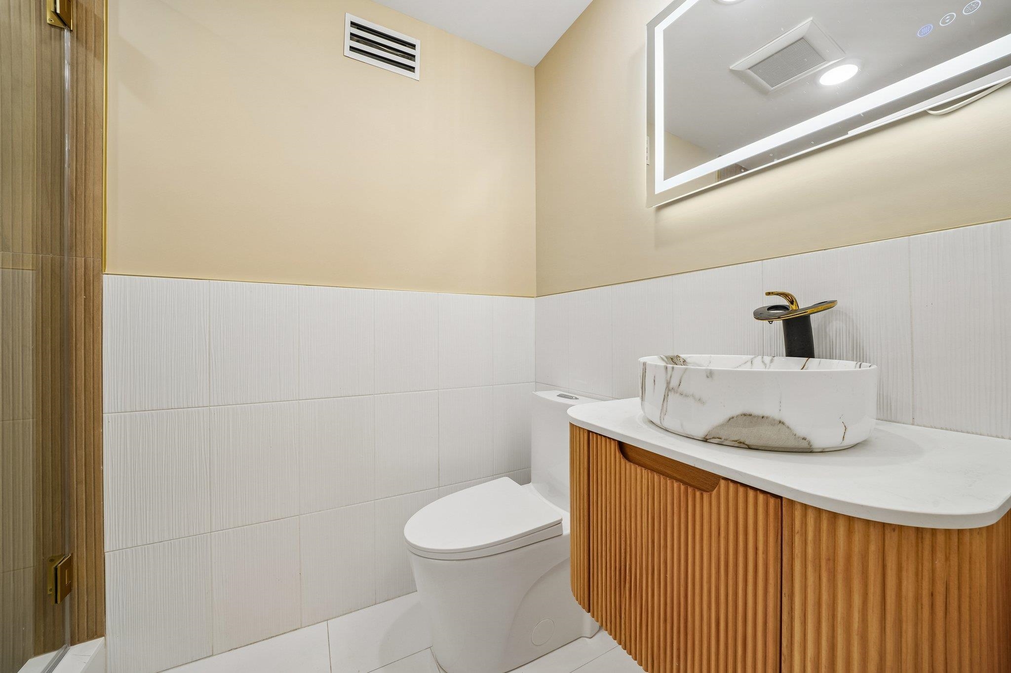 33 BLEECKER ST #1
