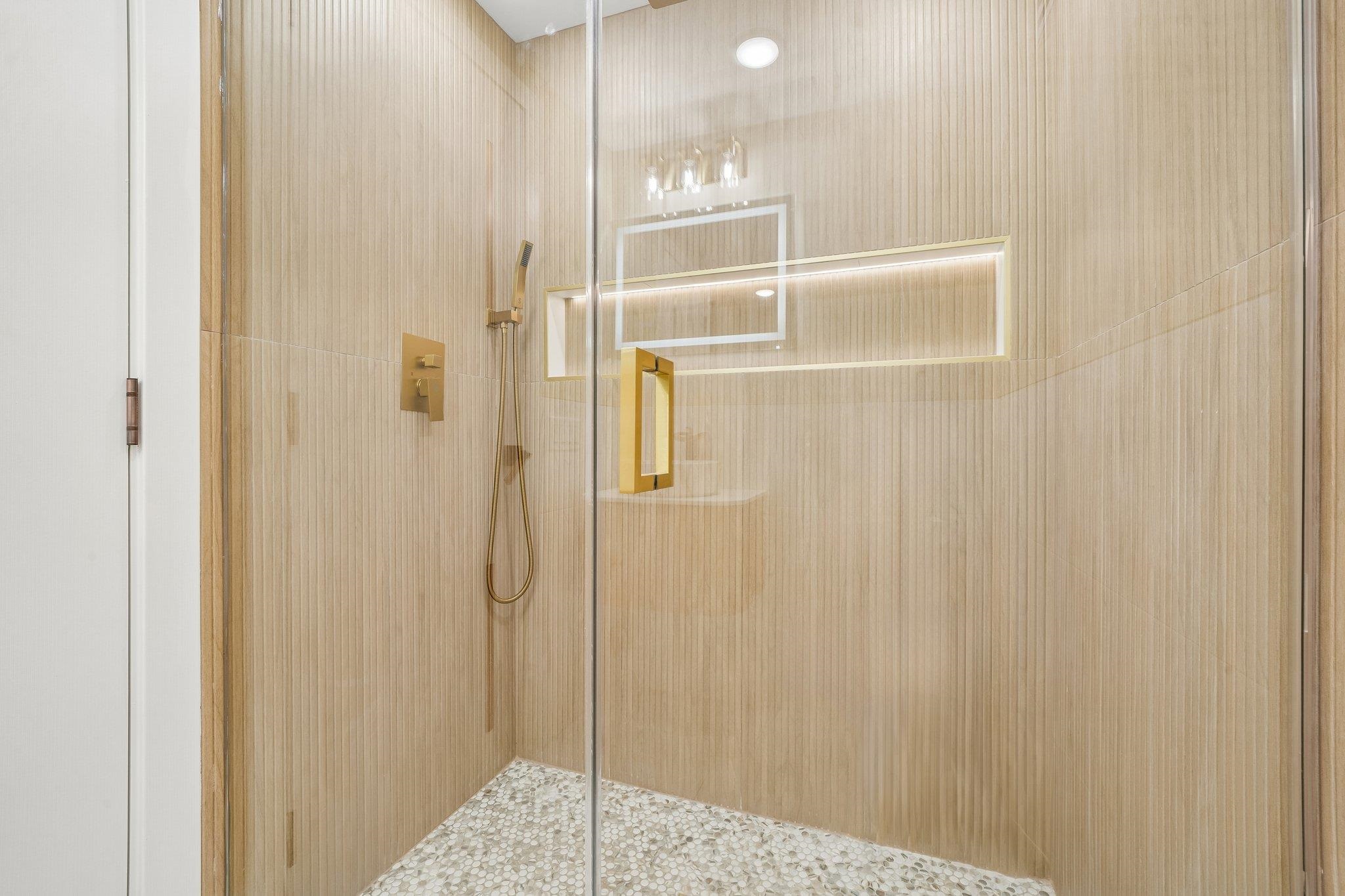 33 BLEECKER ST #1