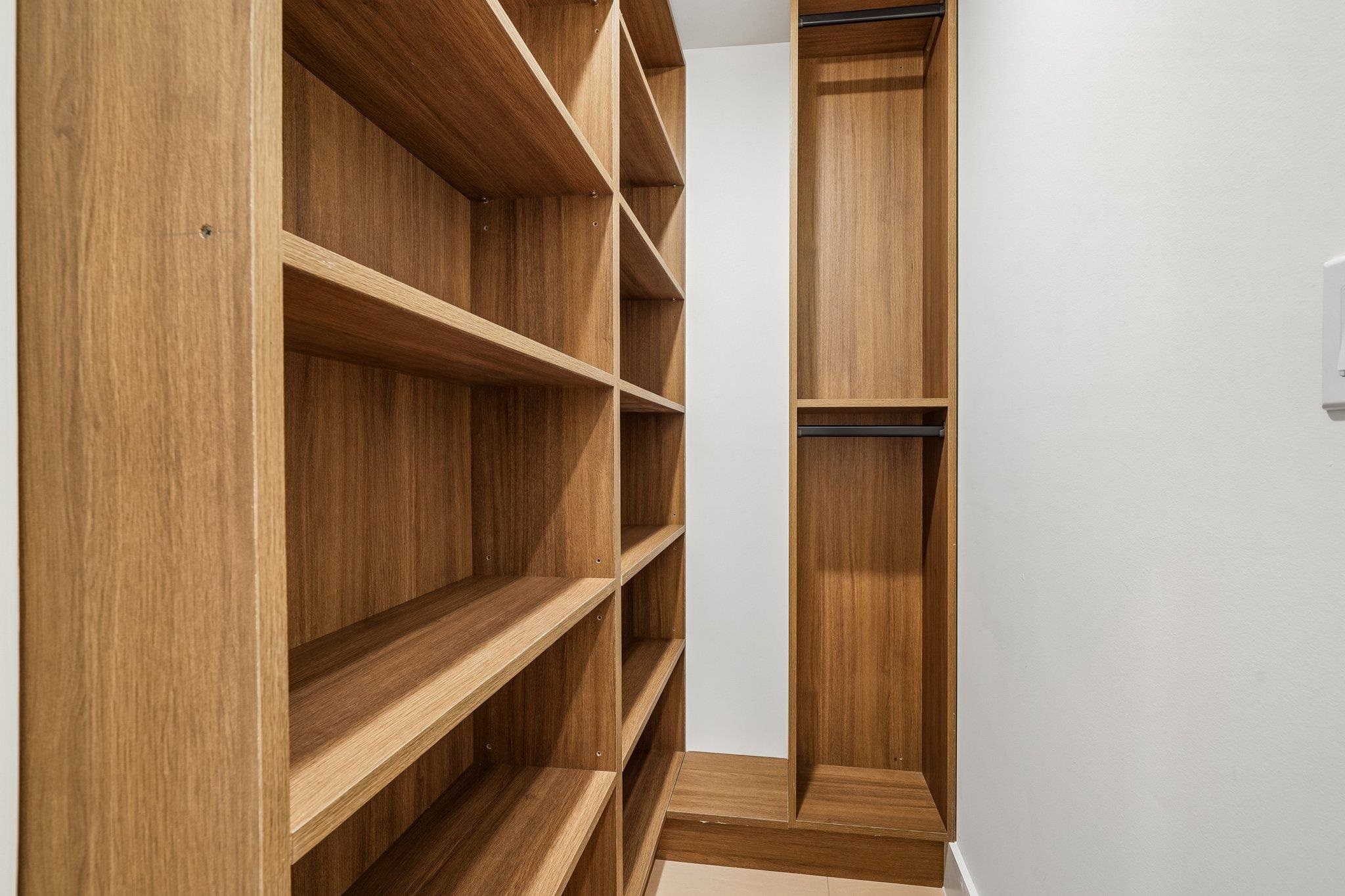 33 BLEECKER ST #1
