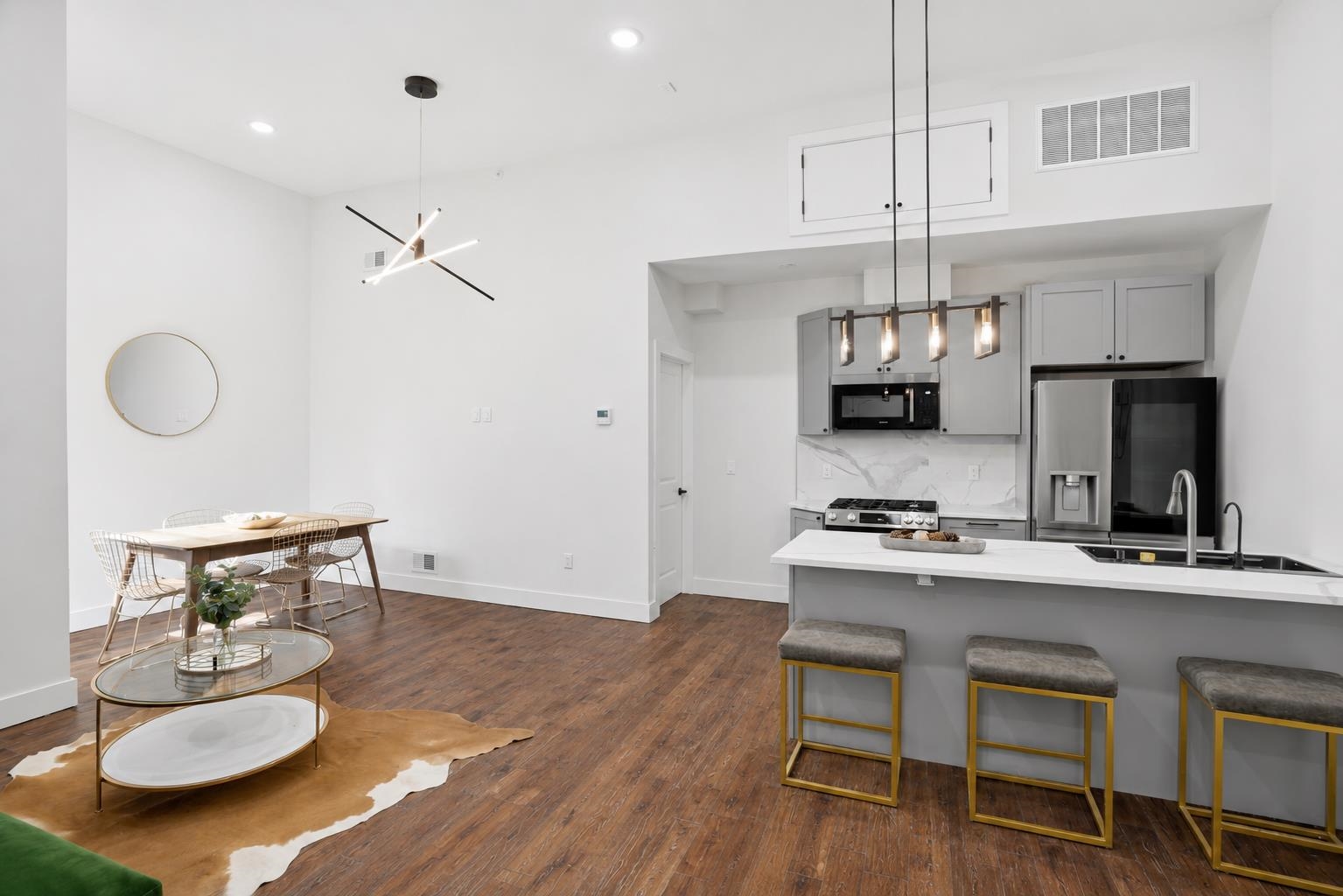 104 GLENWOOD AVE - Photo 4