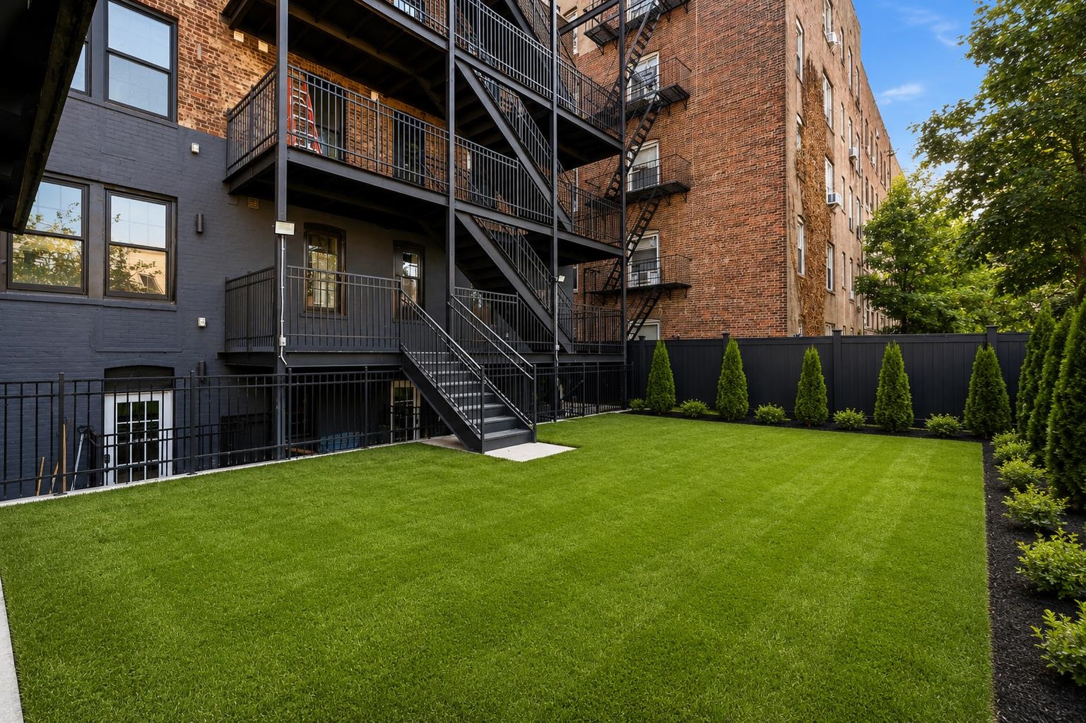 104 GLENWOOD AVE #004