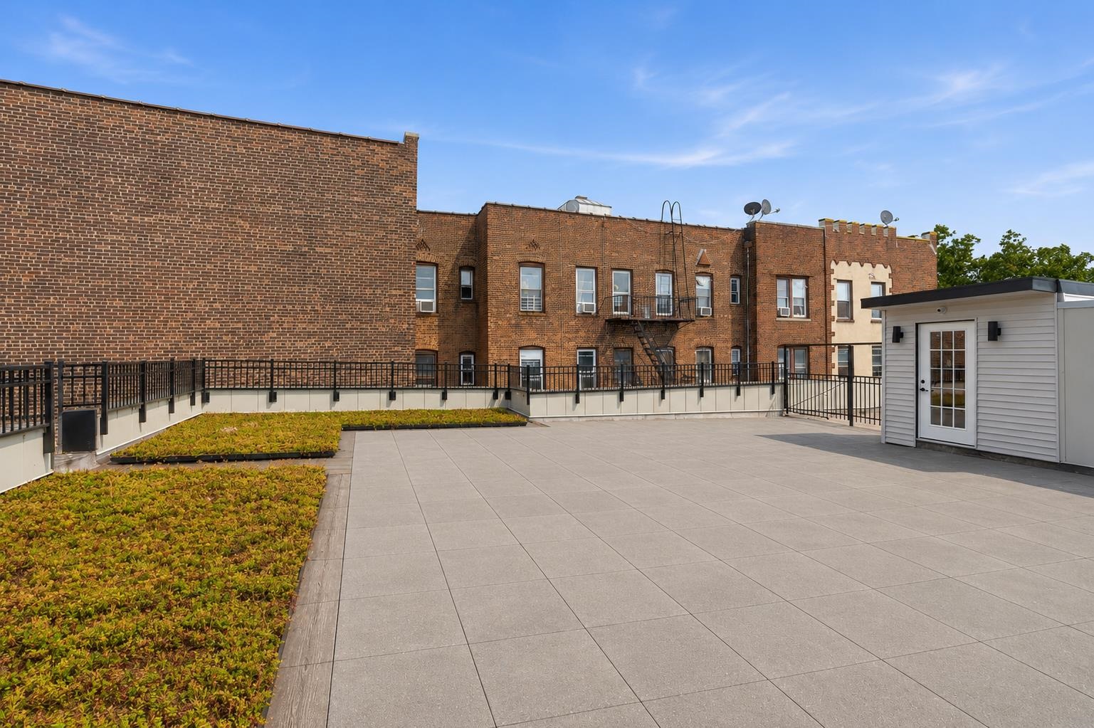 104 GLENWOOD AVE #004