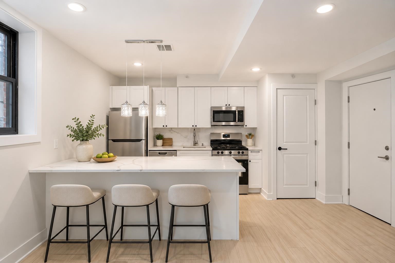 104 GLENWOOD AVE #004