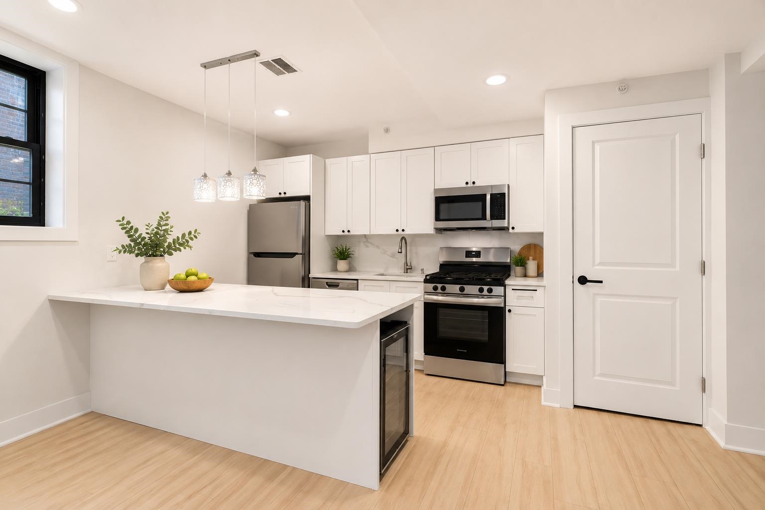 104 GLENWOOD AVE #004