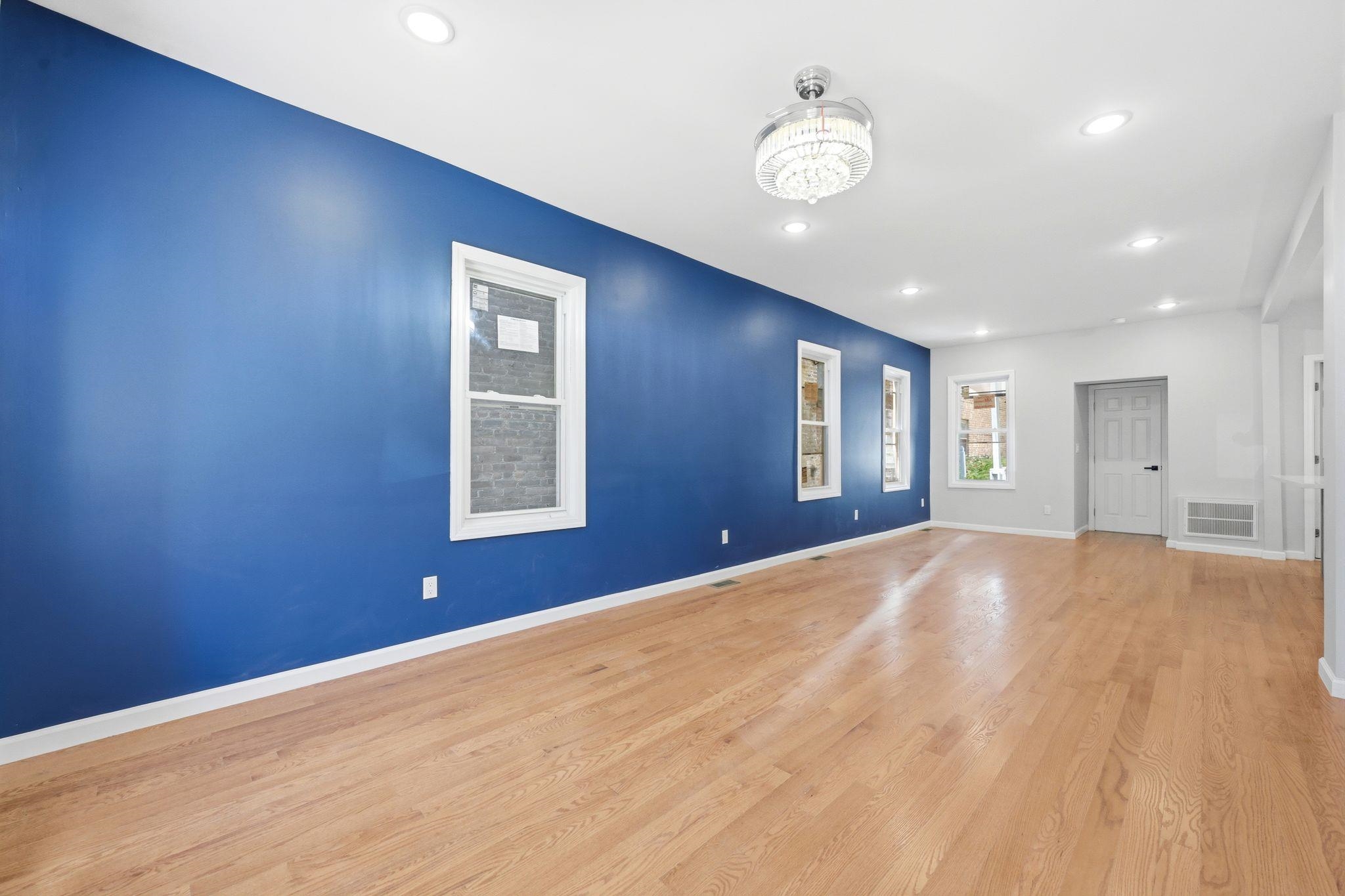 429 KENNEDY BLVD