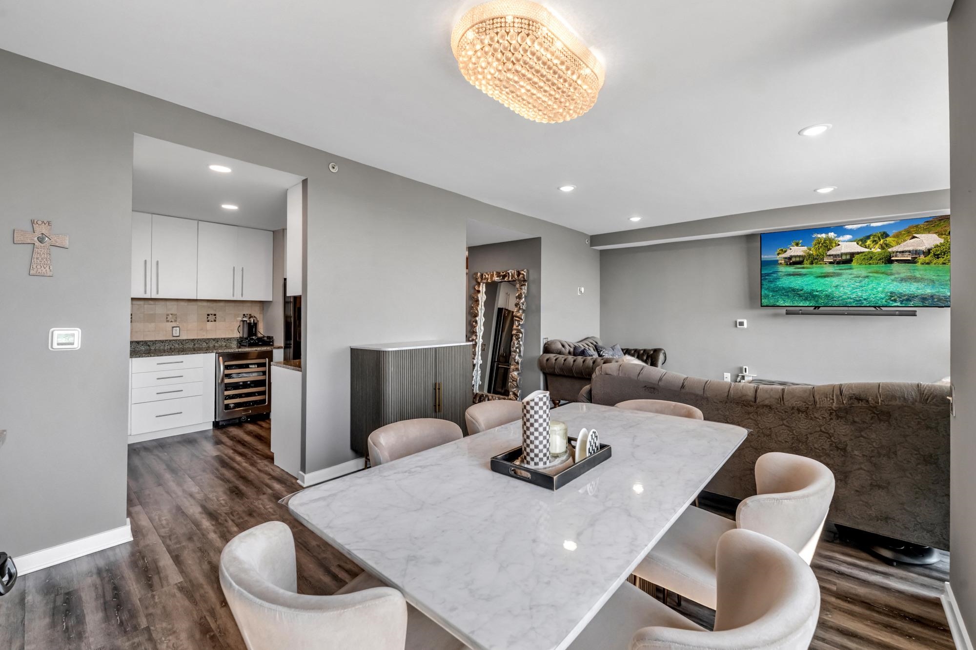 916 HUDSON PARK - Photo 4