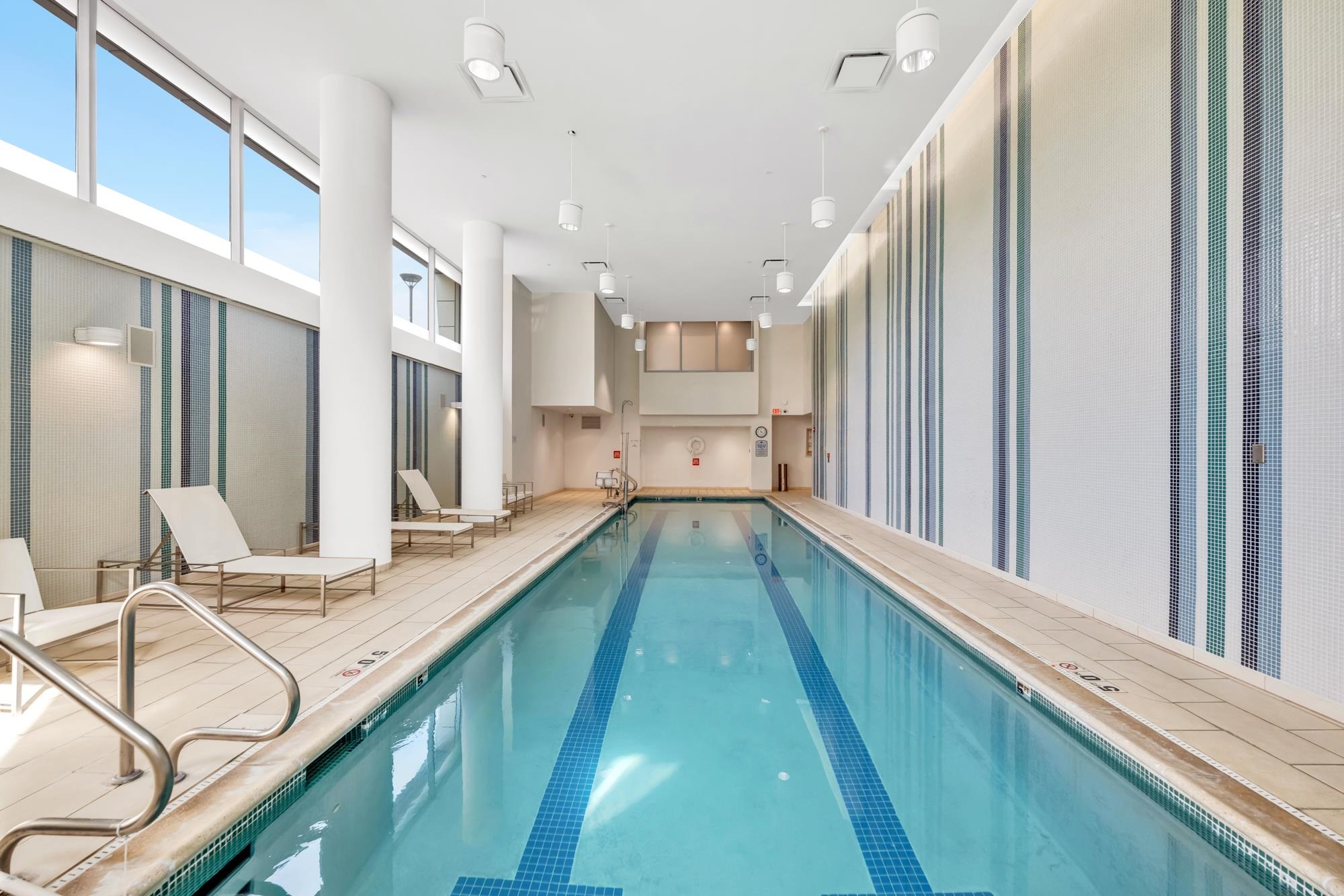 916 HUDSON PARK