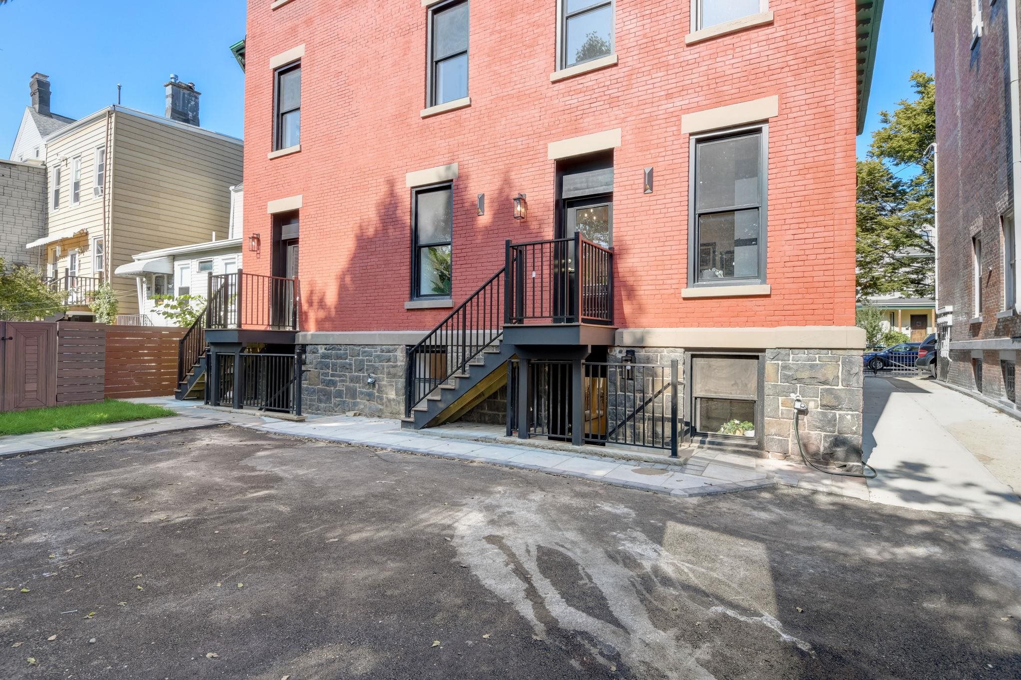 278 PACIFIC AVE #1