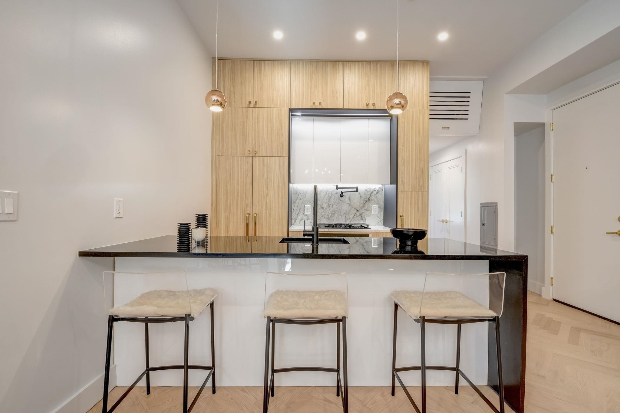 278 PACIFIC AVE #1