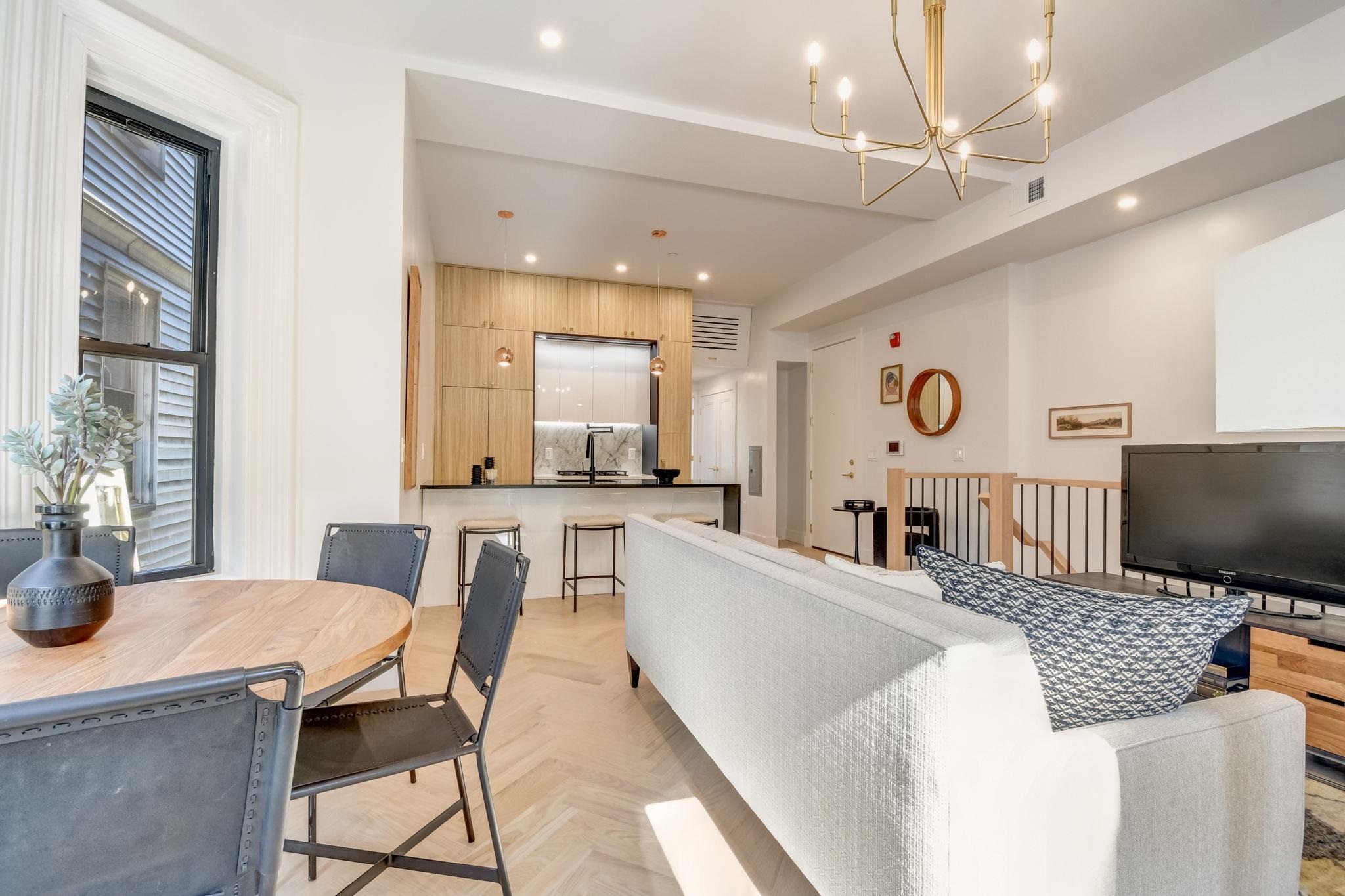278 PACIFIC AVE #1