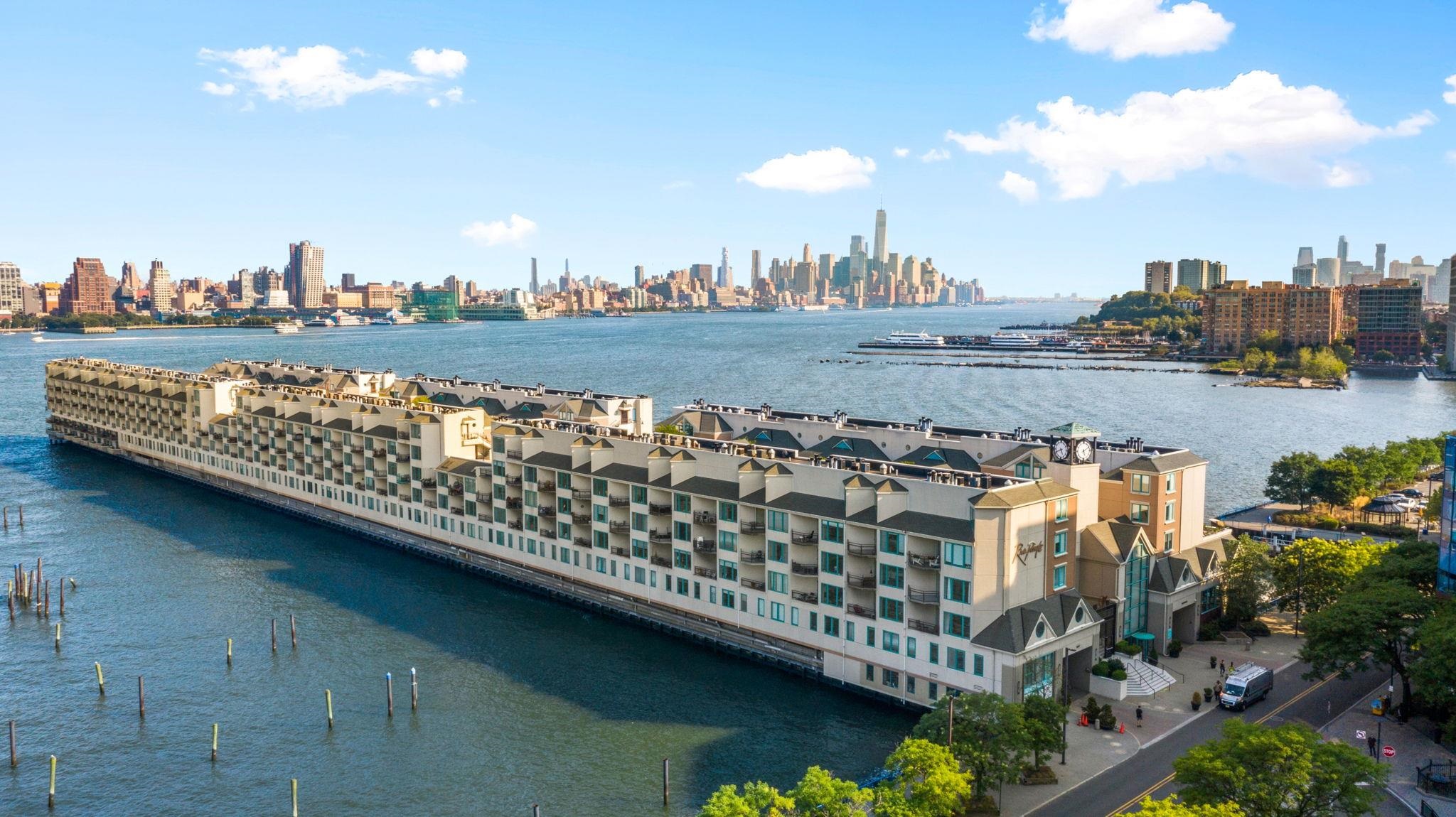 600 HARBOR BLVD #952