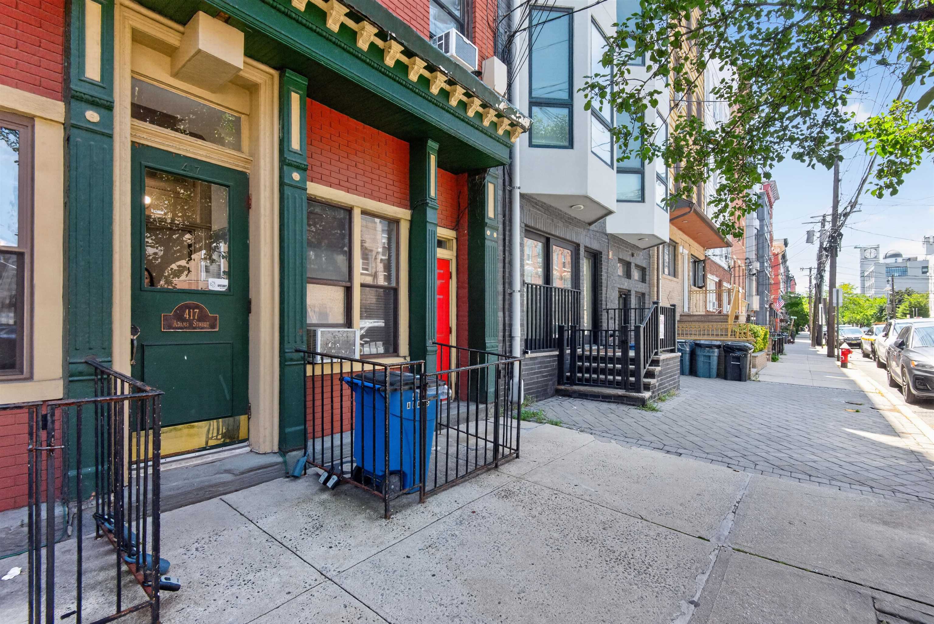 417 ADAMS ST #3L