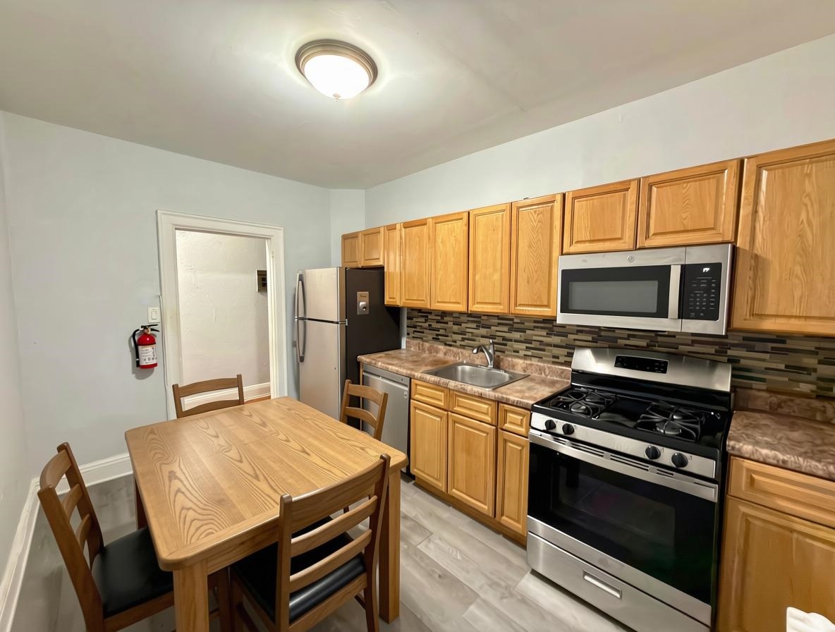 7435 BLVD EAST #39