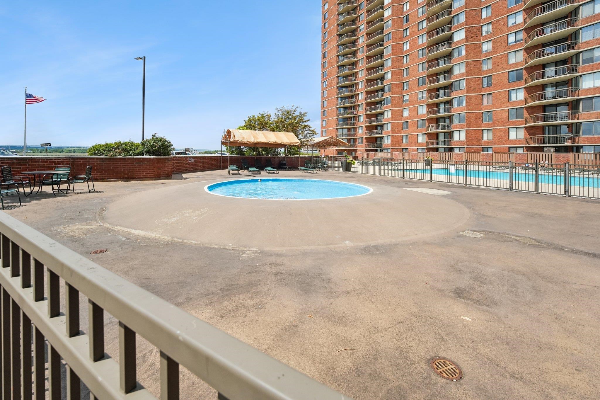 627 HARMON COVE TOWER #627