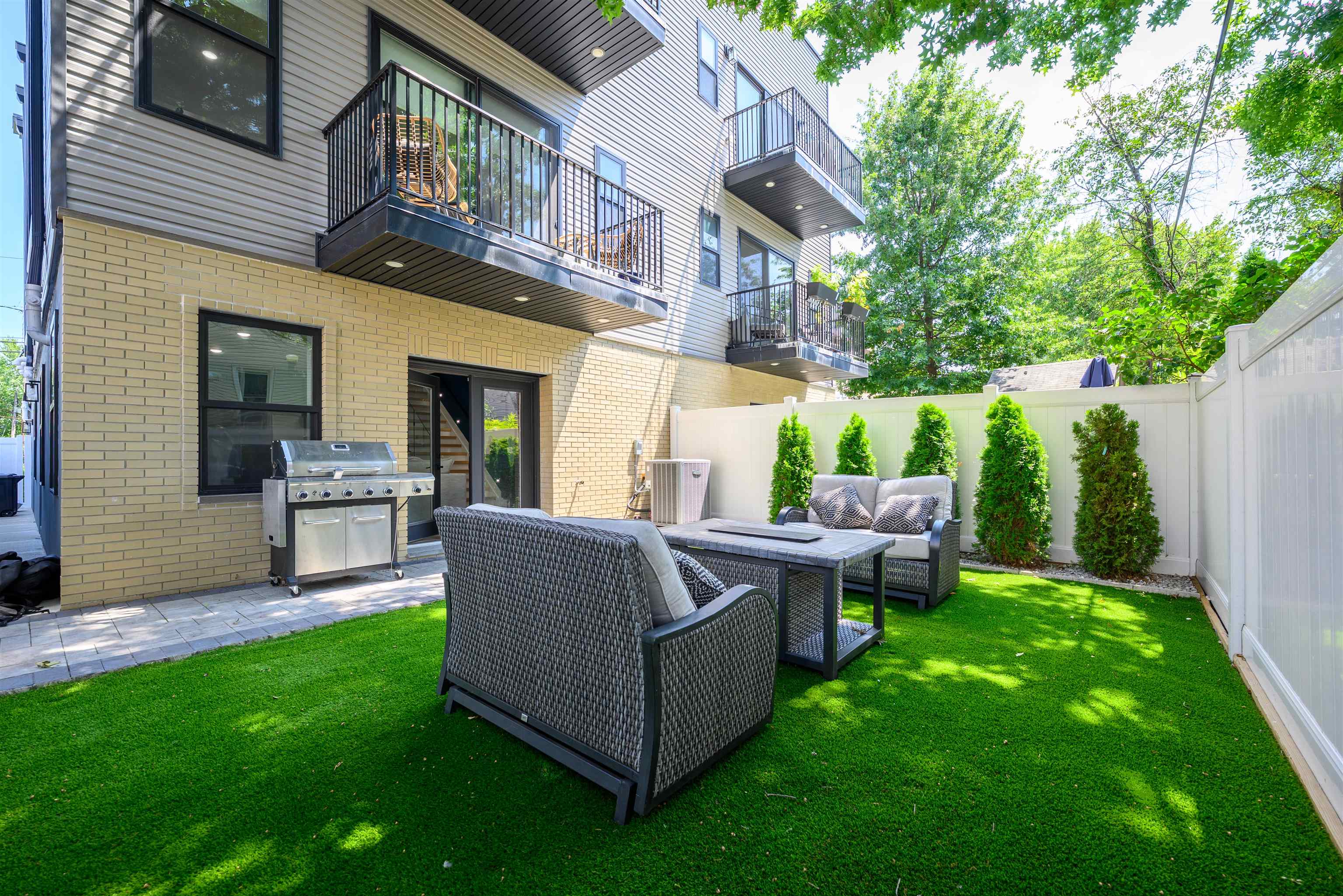 45 CHARLES ST #1