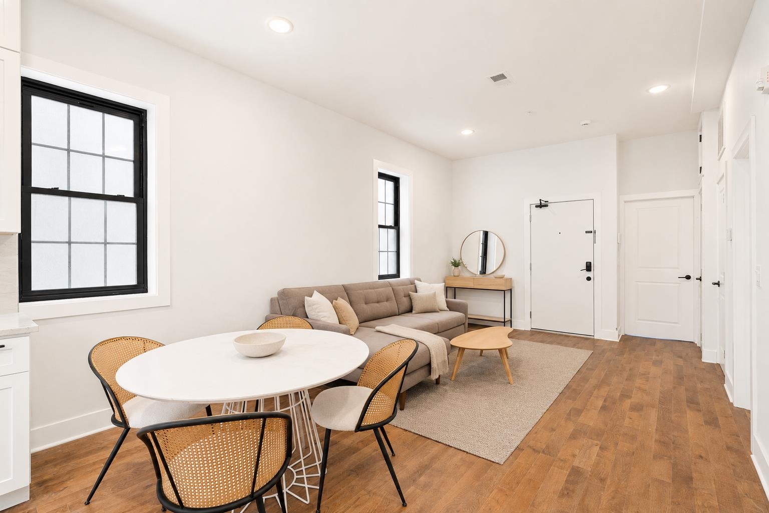 547 PALISADE AVE #2