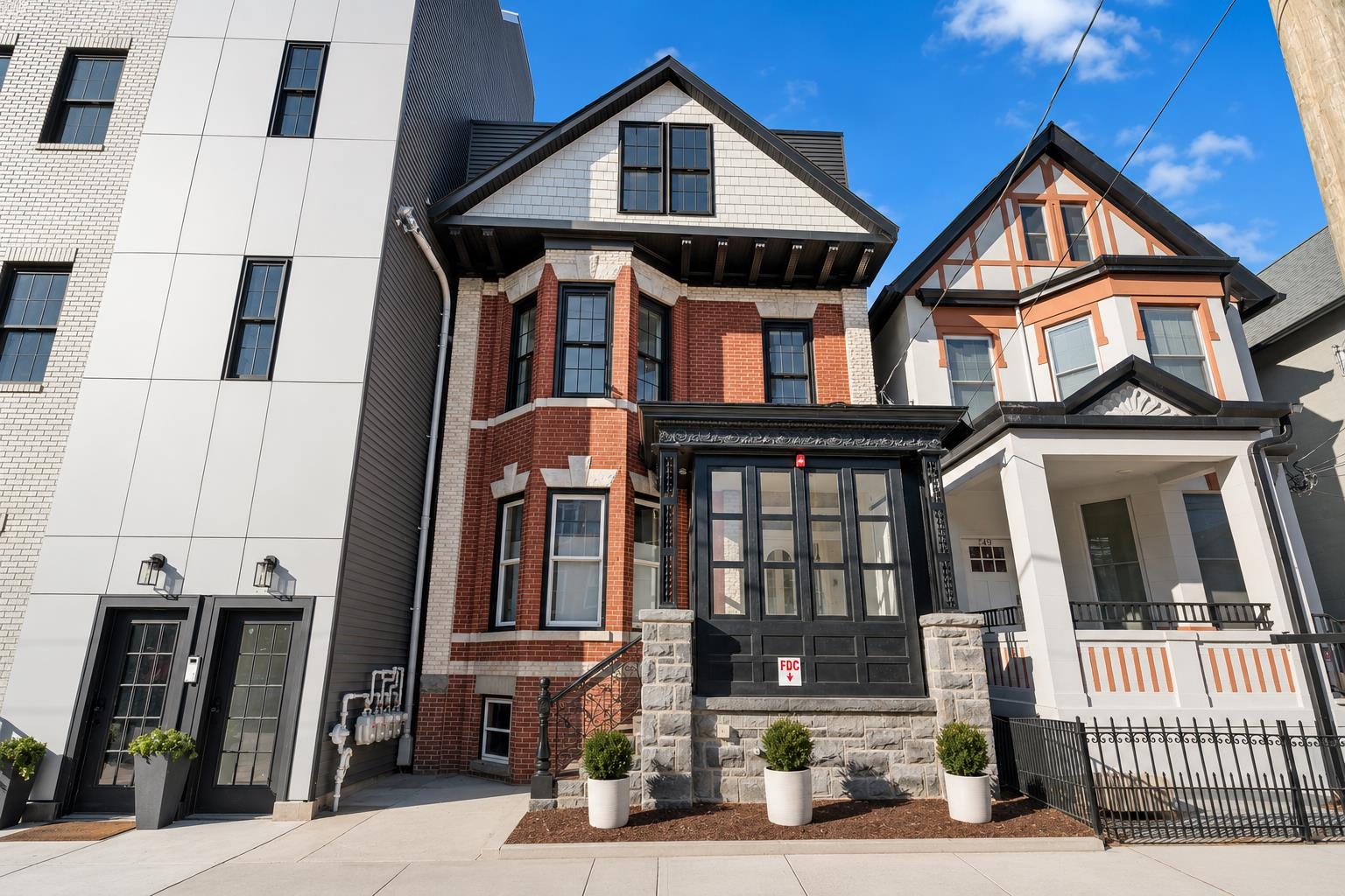 547 PALISADE AVE #2