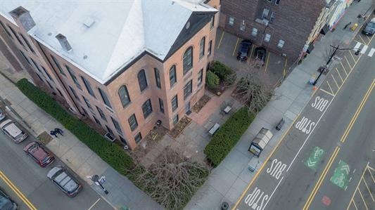 464 CENTRAL AVE #5A
