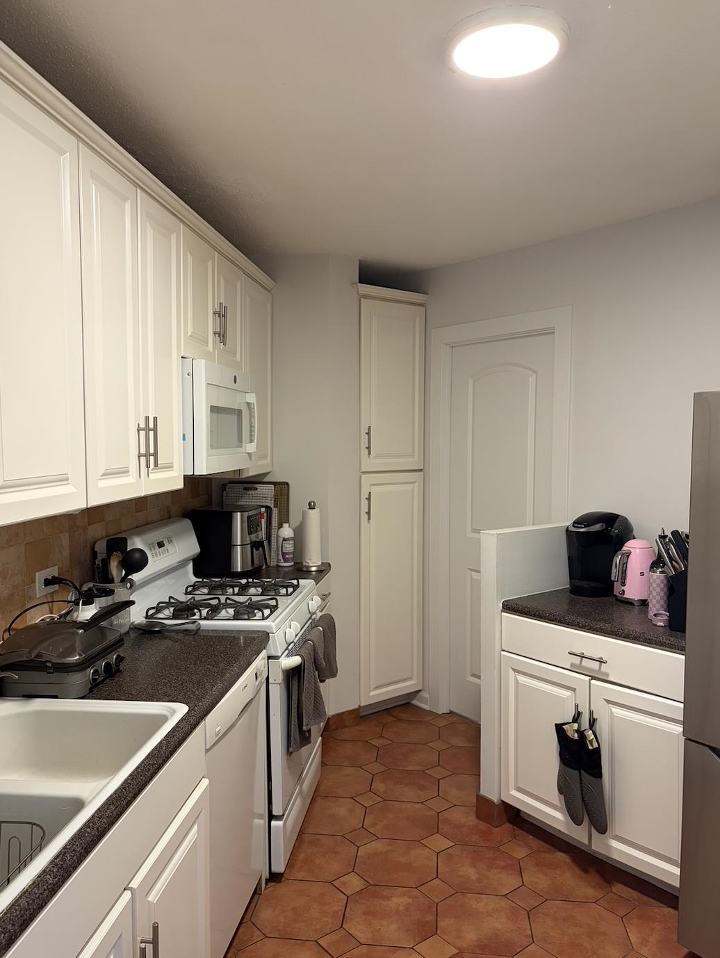 7000 BLVD EAST #23B