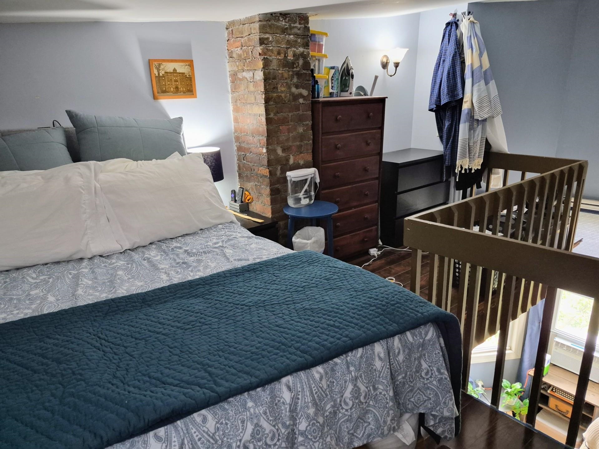 247 OGDEN AVE #2R