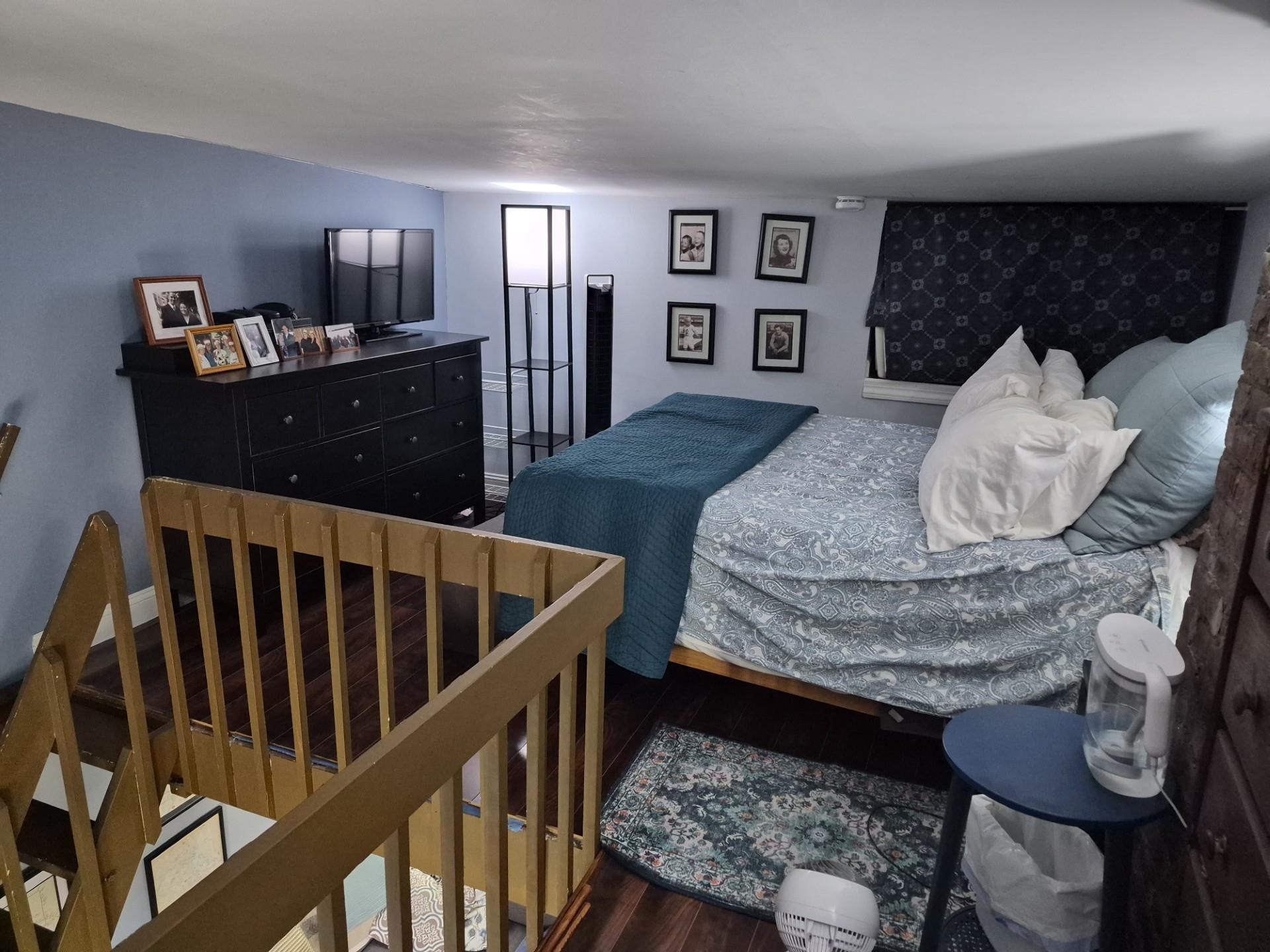 247 OGDEN AVE #2R