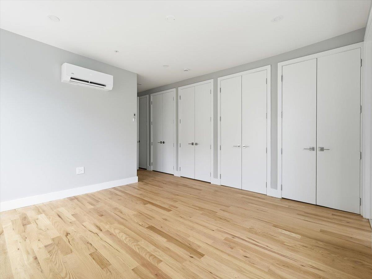 437 OGDEN AVE #2R