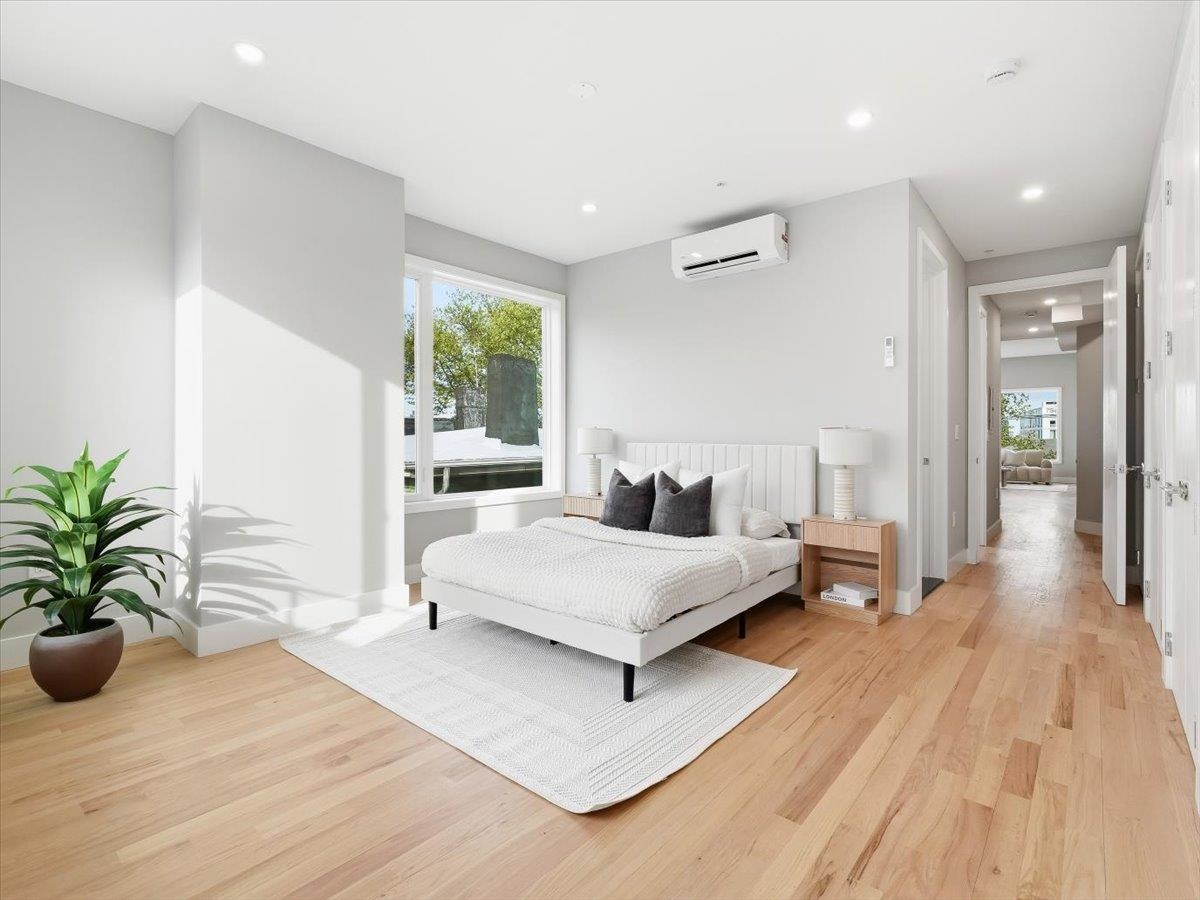 437 OGDEN AVE #3R