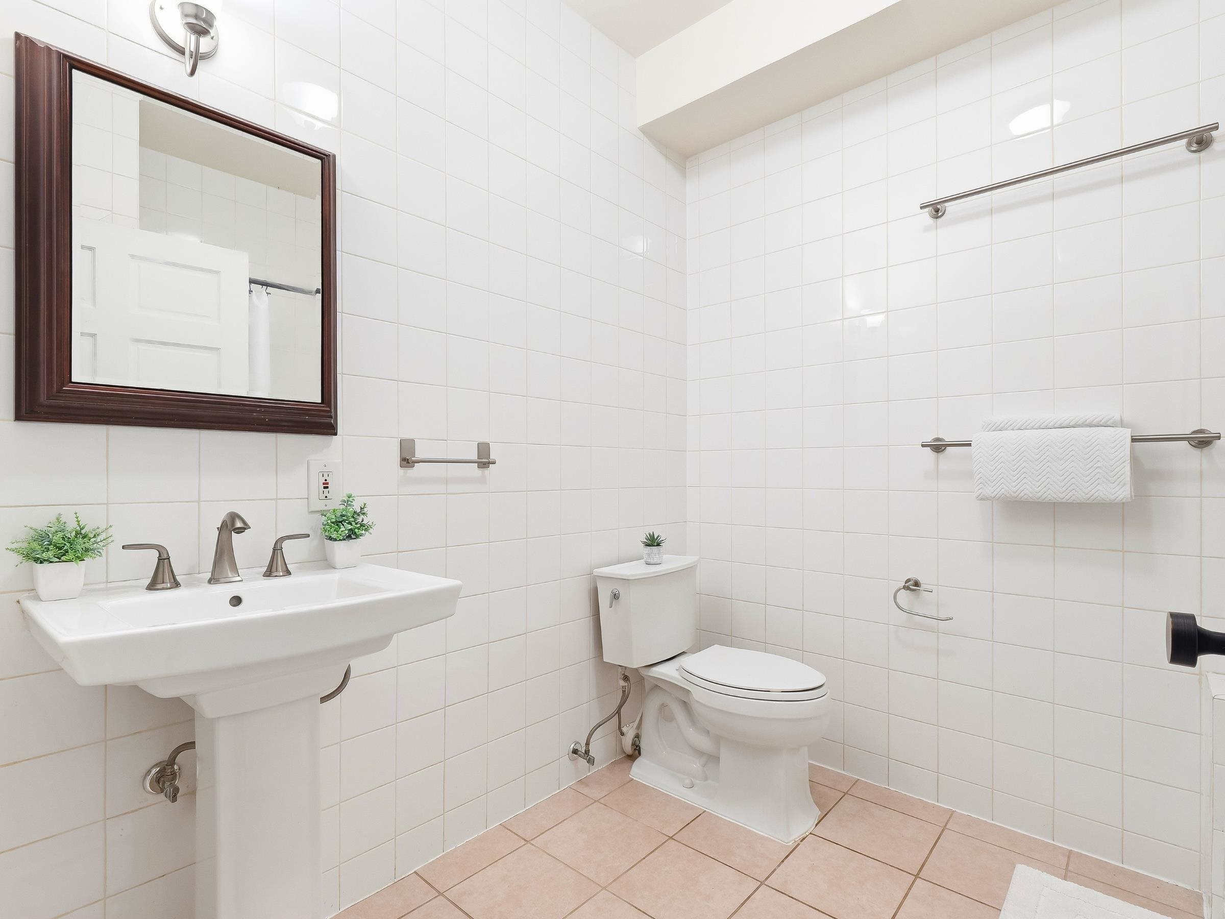 380 LUIS M MARIN BLVD #202
