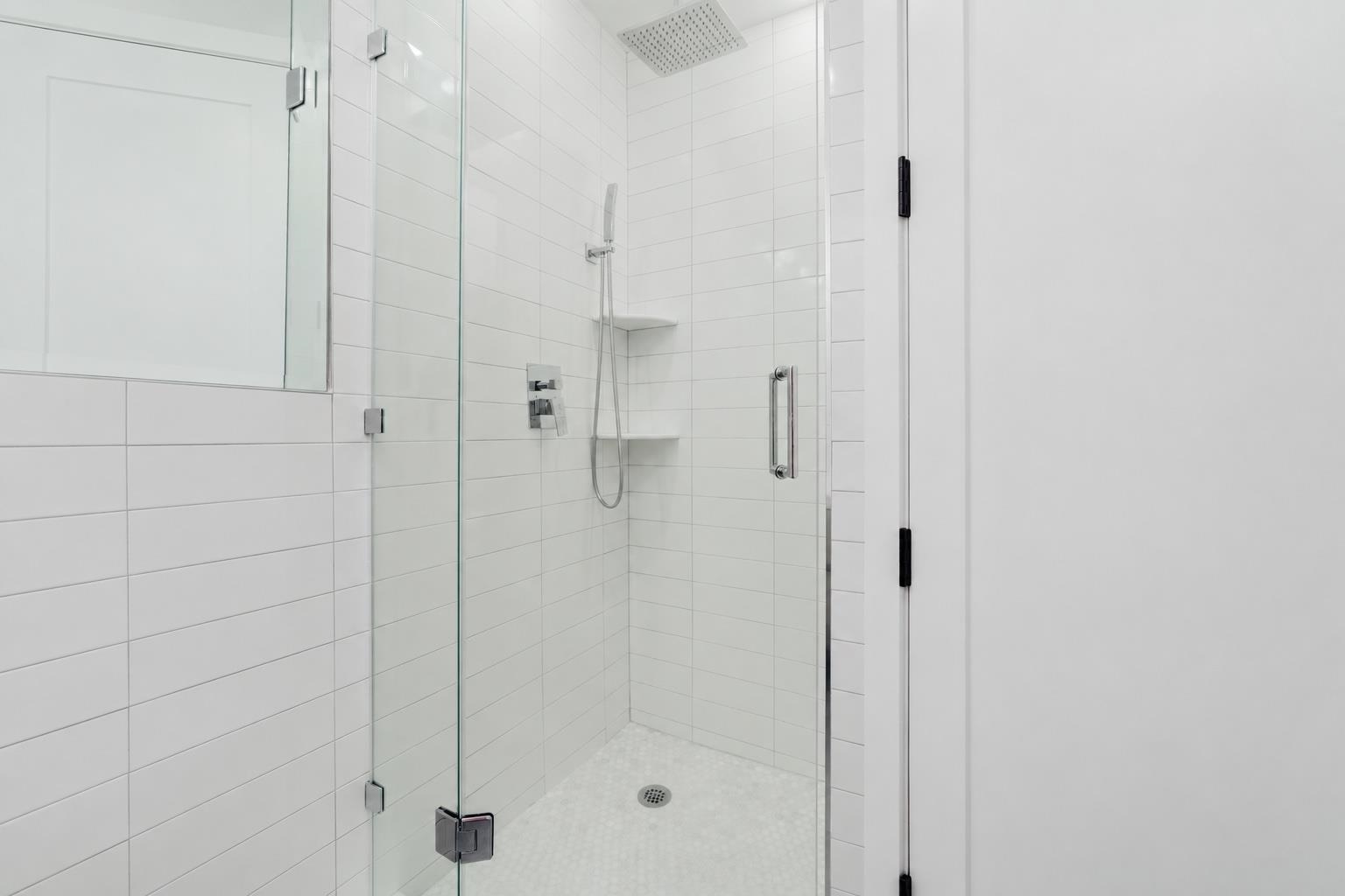 20 VAN NOSTRAND AVE #2