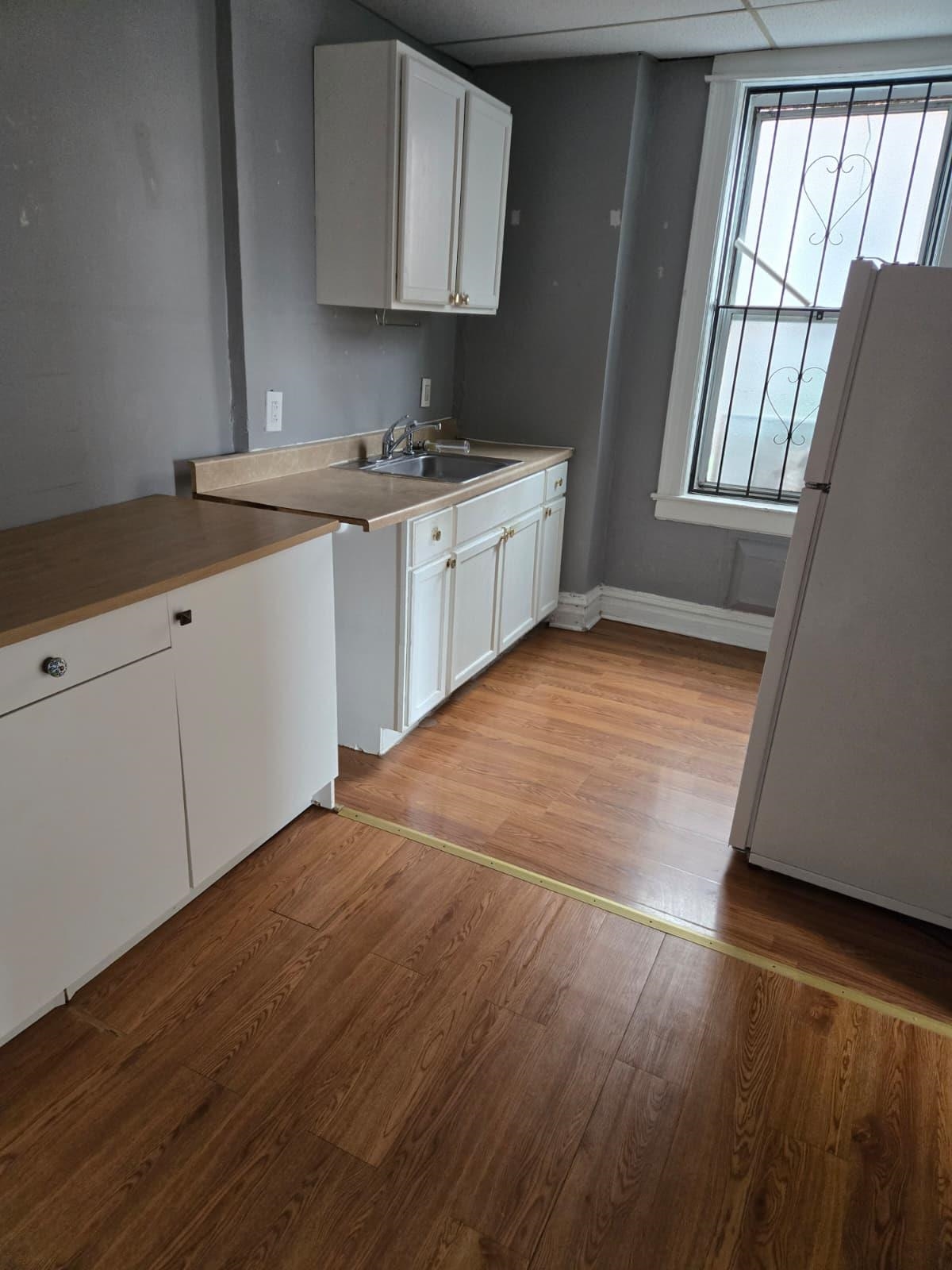 437 53RD ST - Photo 5