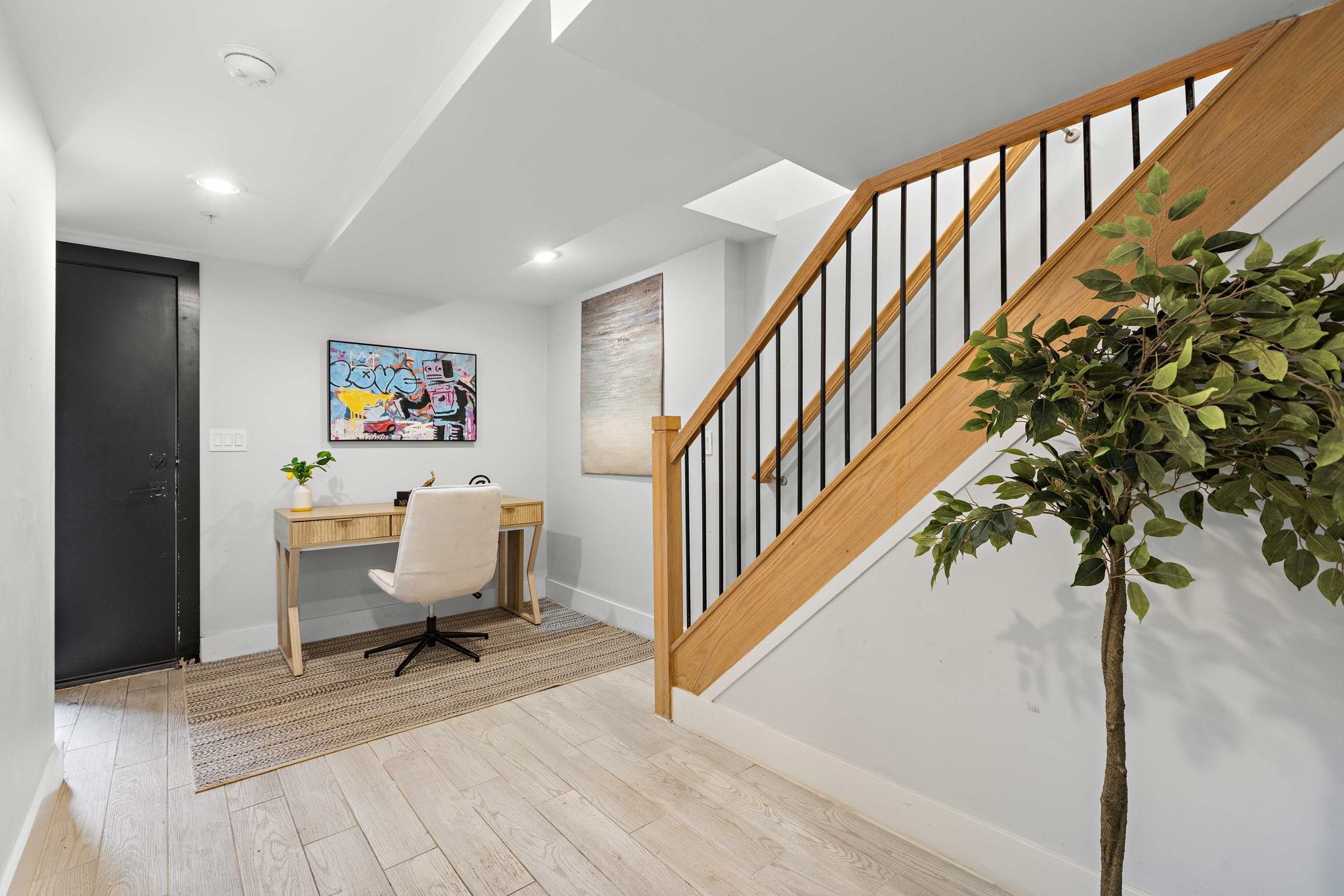 20 JEWETT AVE #1