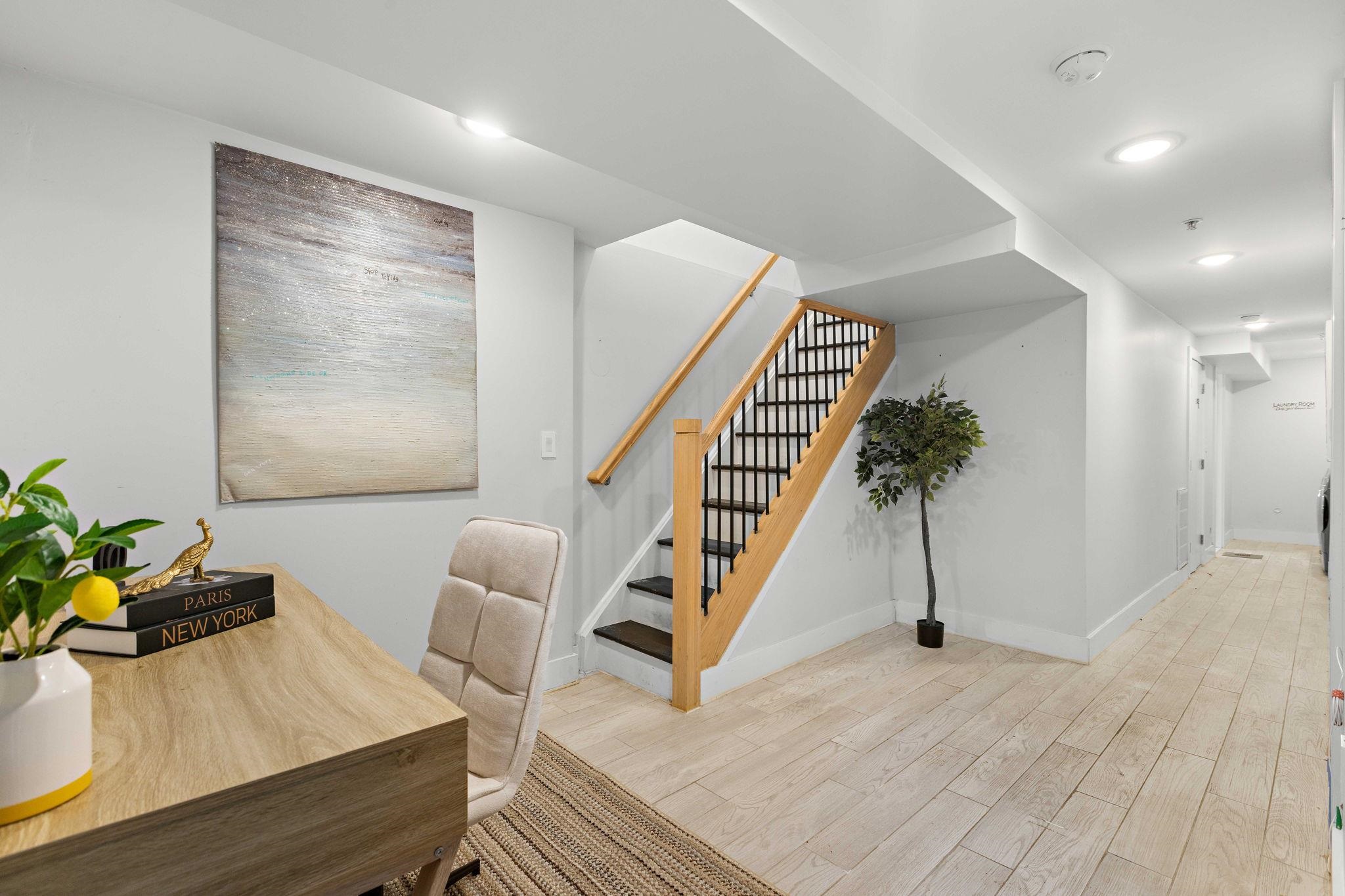 20 JEWETT AVE #1