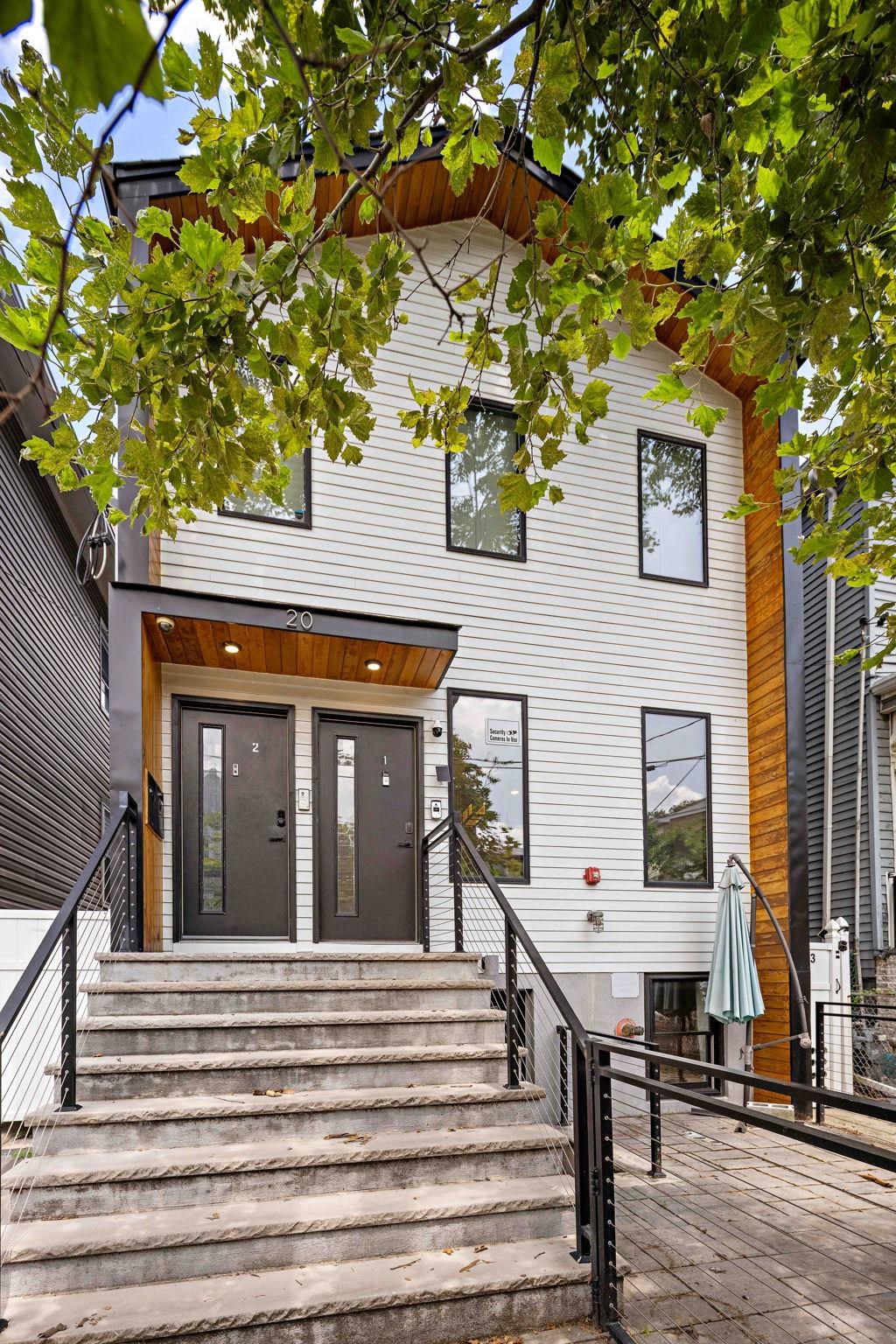 20 JEWETT AVE #1