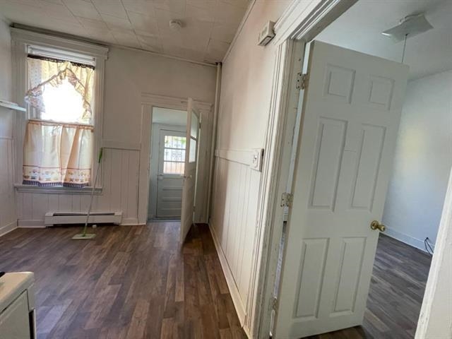 12 VAN WAGENEN AVE