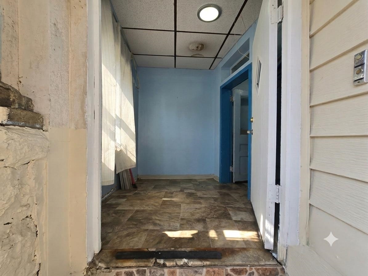 4527 BROWN ST - Photo 3