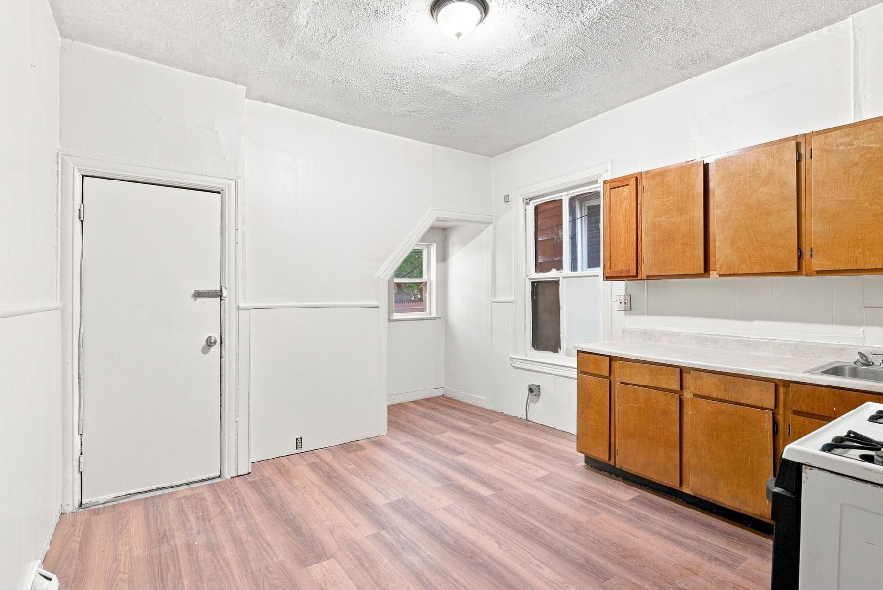 102 CLAREMONT AVE