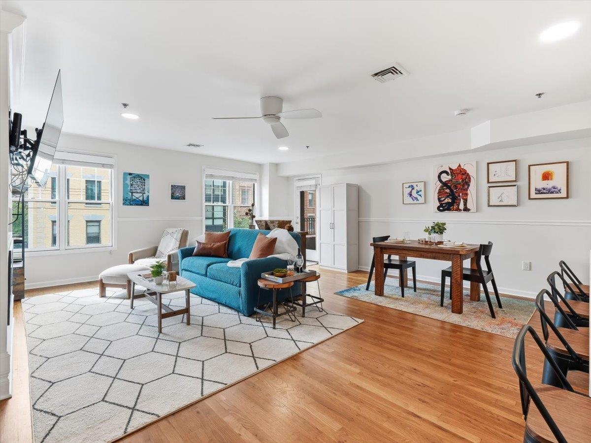 350 7TH ST - Photo 2