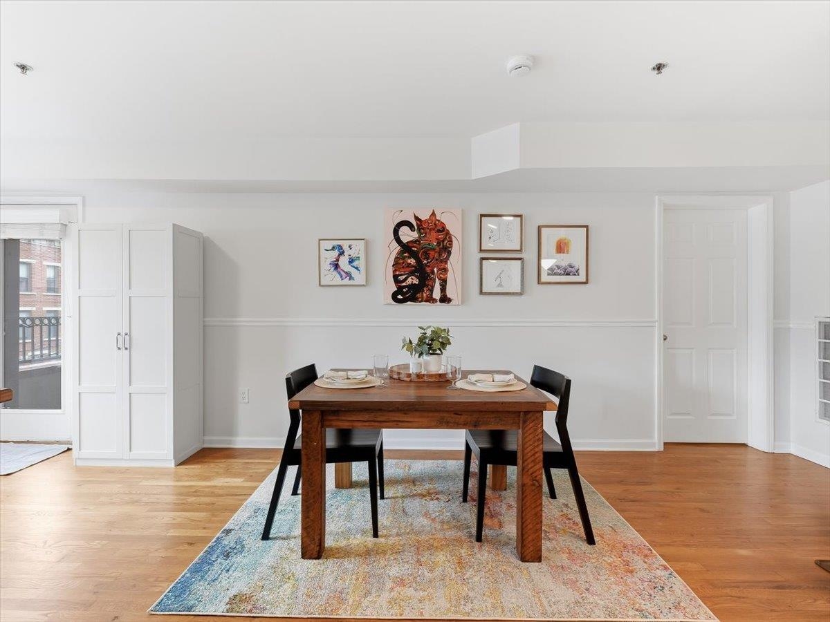 350 7TH ST - Photo 4