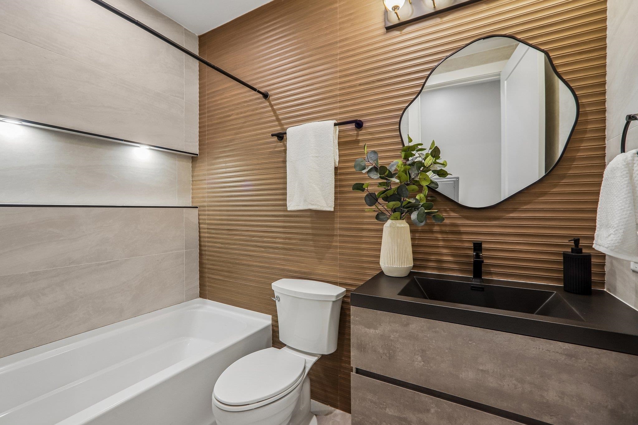 78 ZABRISKIE ST #2