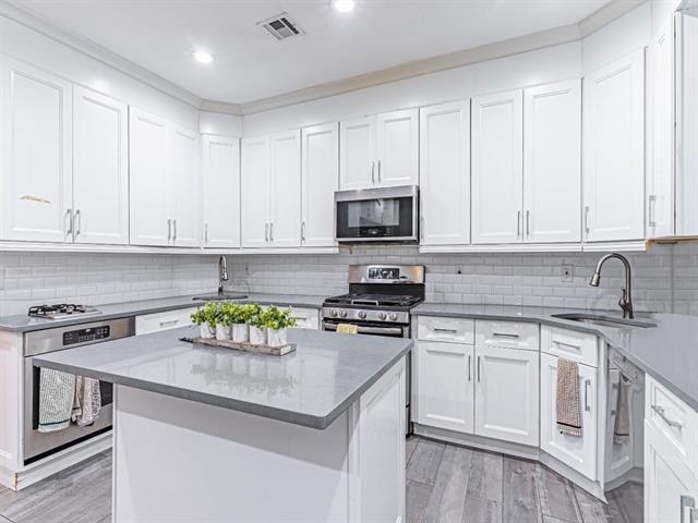 34 WEGMAN PARKWAY - Photo 3