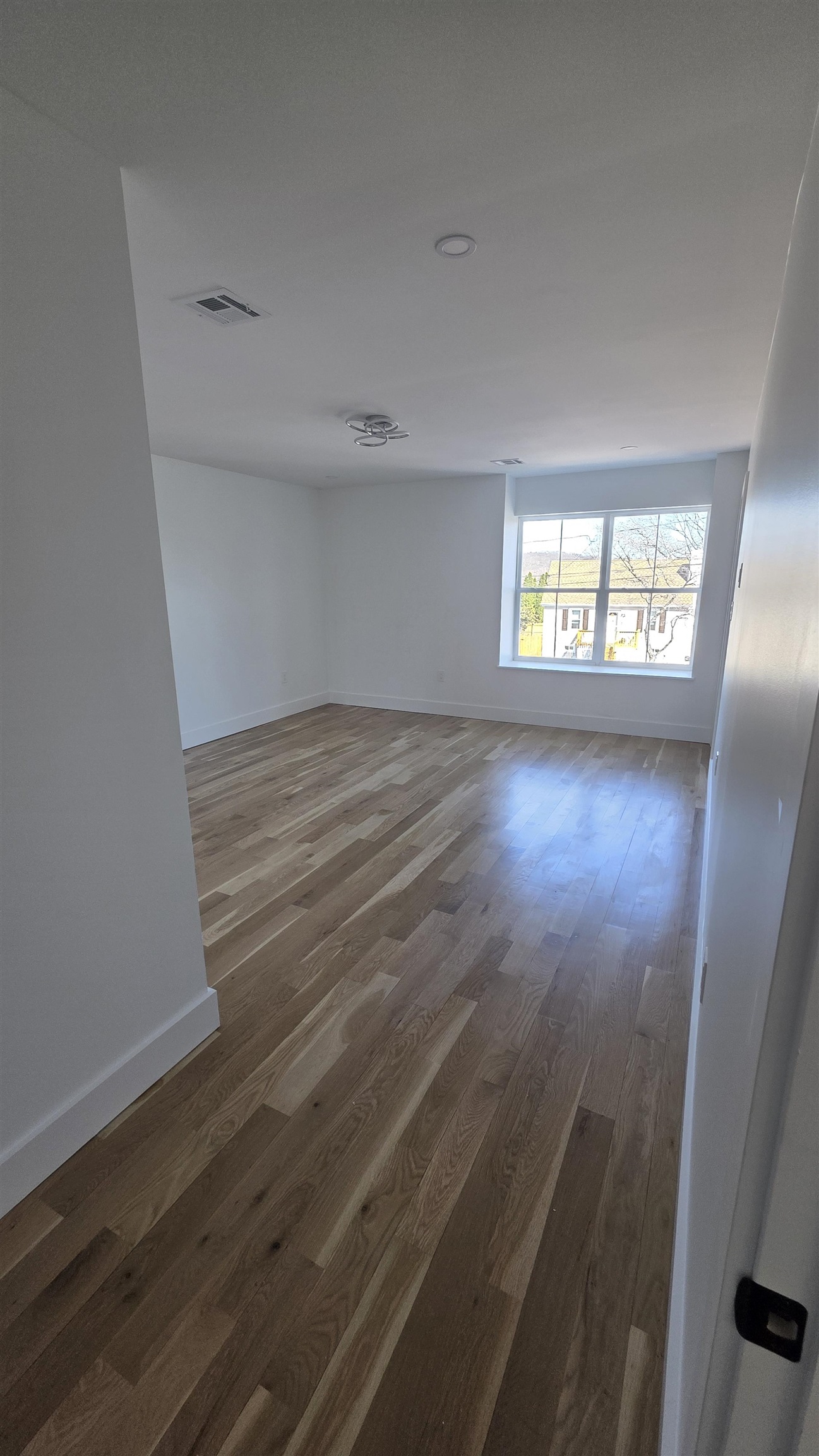 15 WALKER AVE