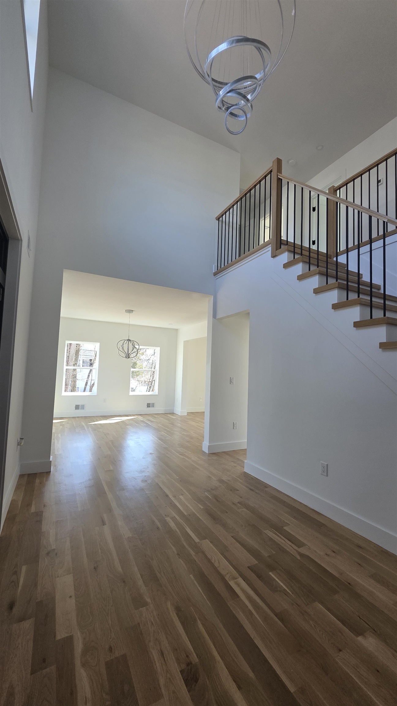 15 WALKER AVE
