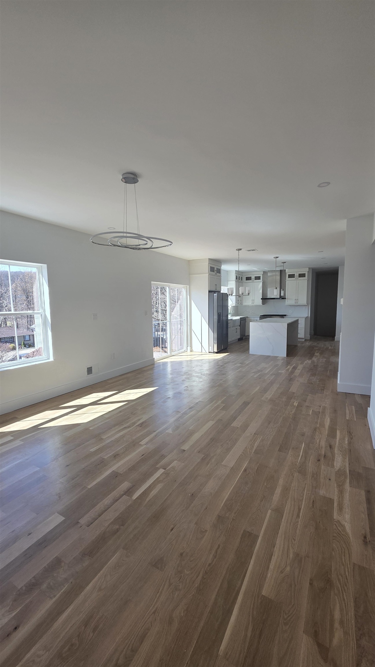 15 WALKER AVE