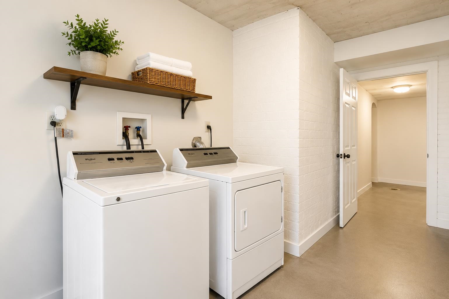 305 CATOR AVE #1F