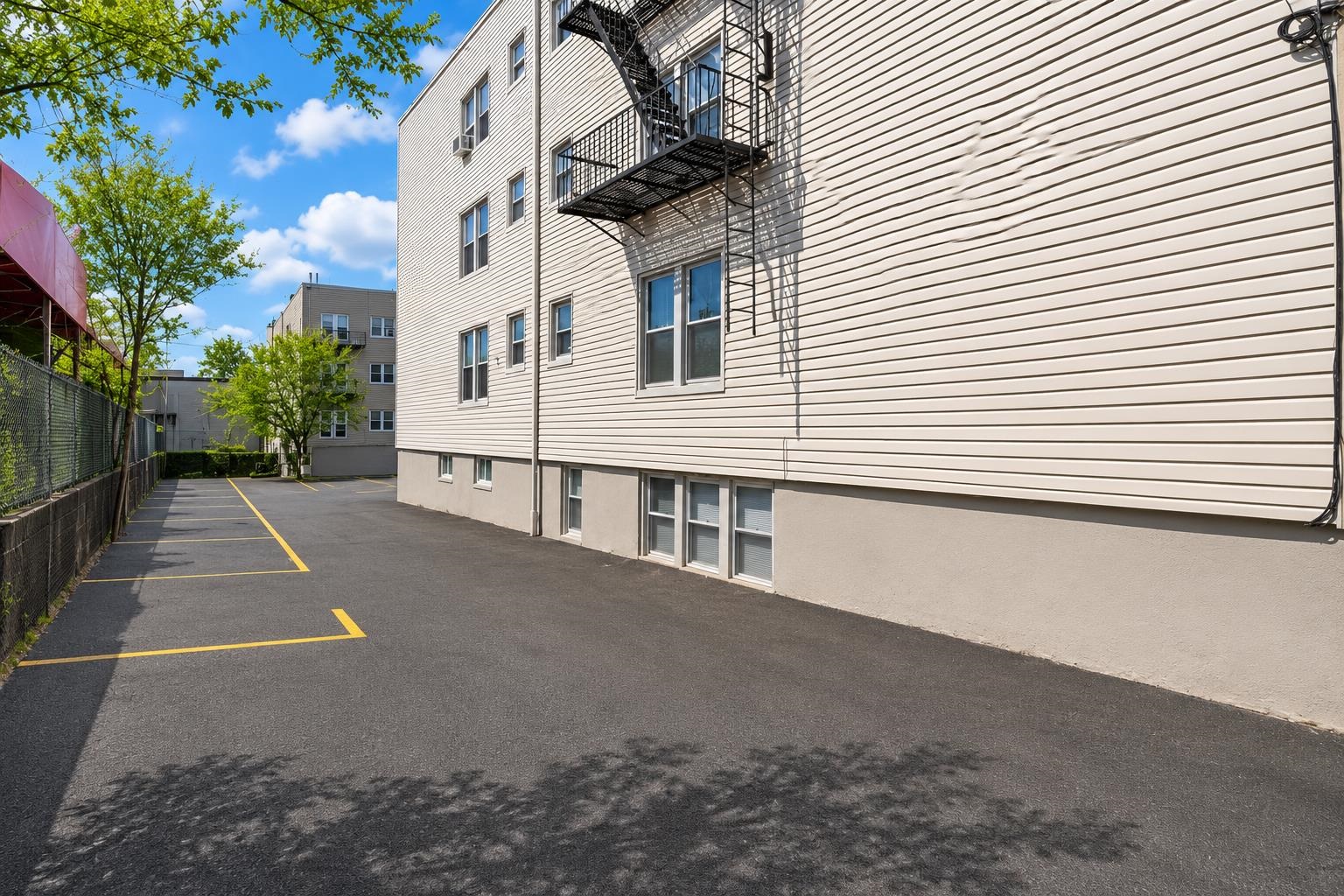 305 CATOR AVE #1F