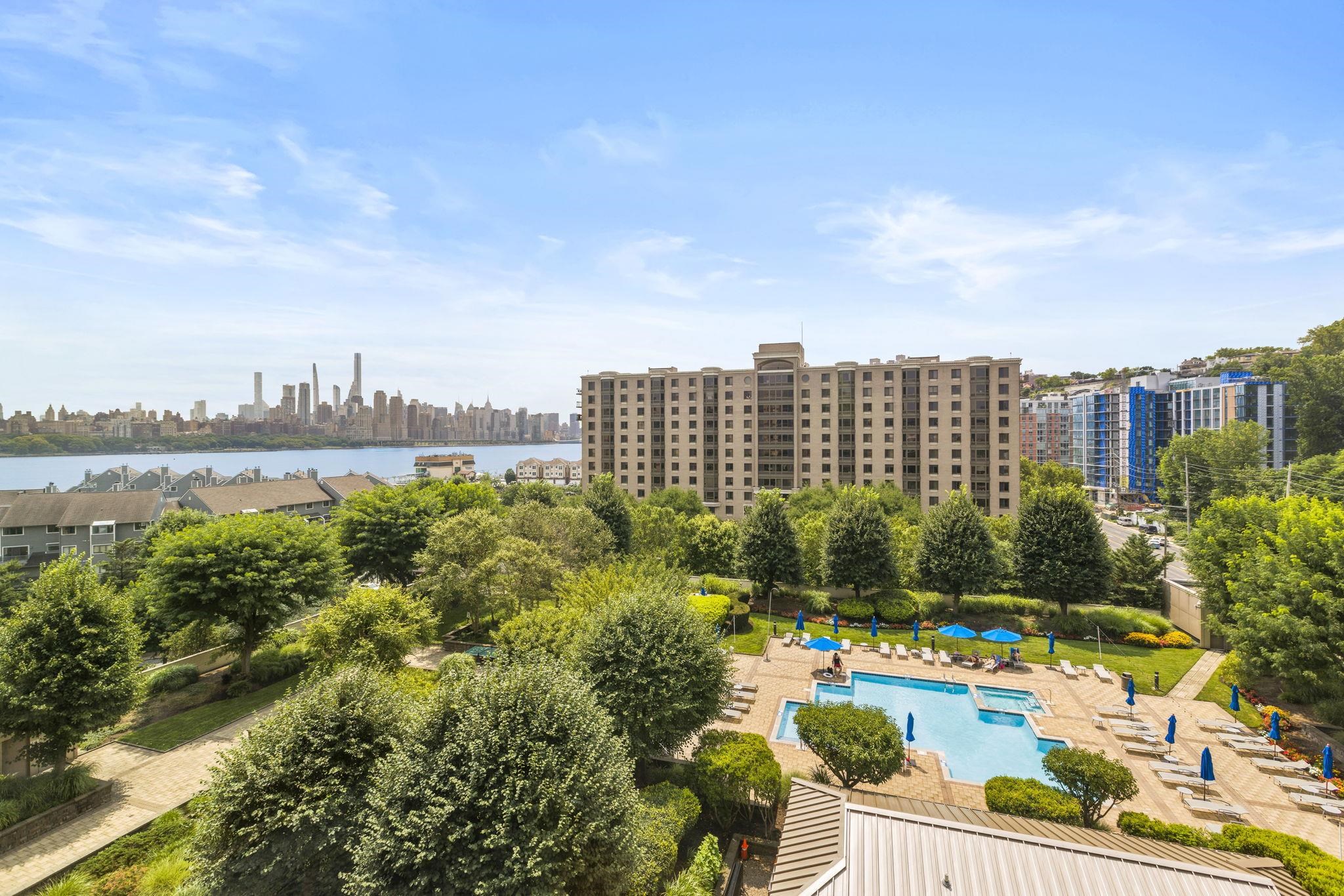 8100 RIVER RD - Photo 2